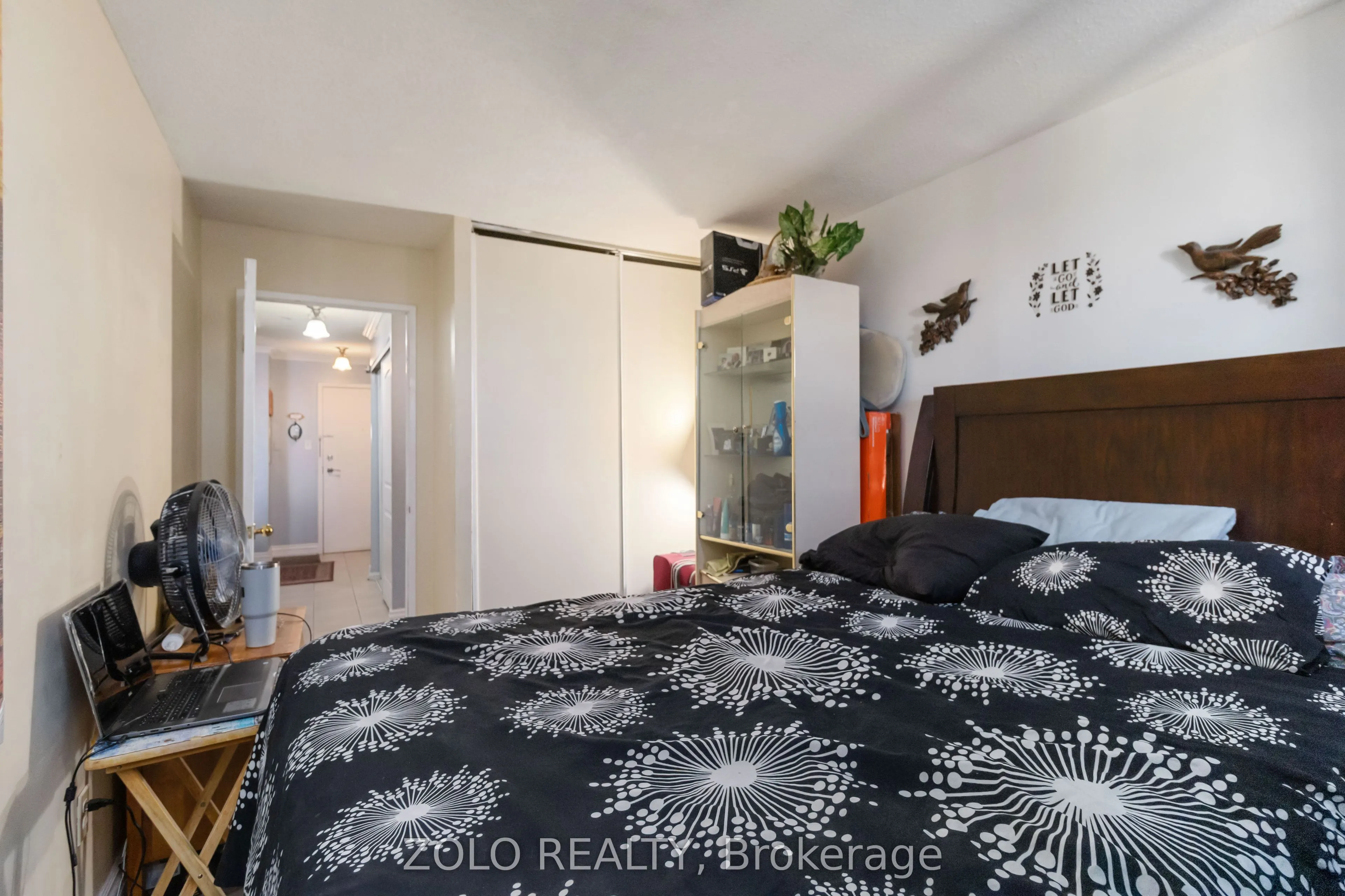 5 Lisa Street, #1601