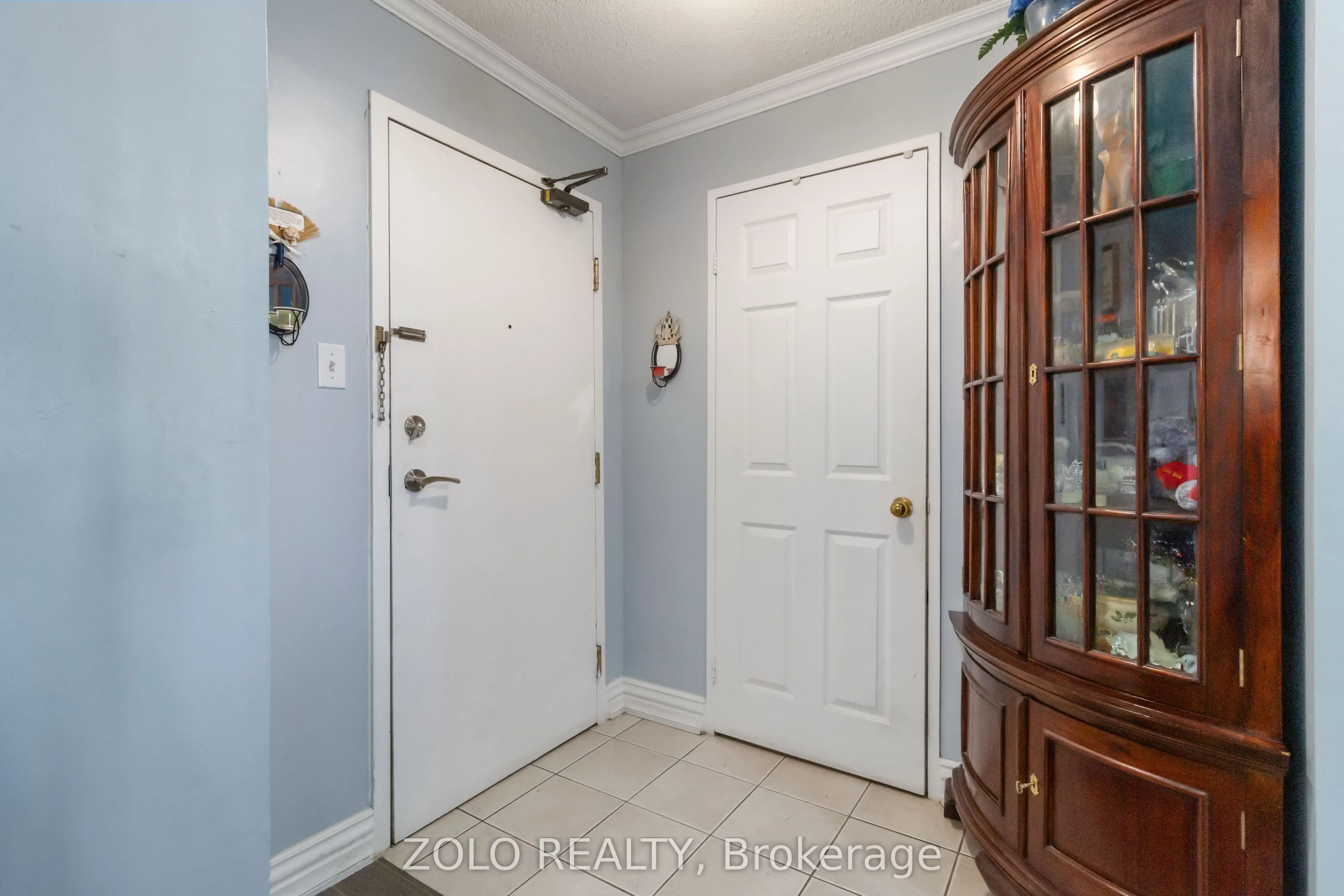 5 Lisa Street, #1601