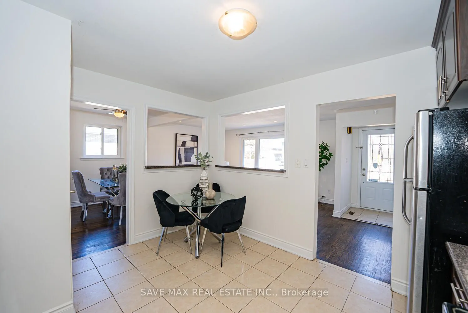 24 Evesham Crescent