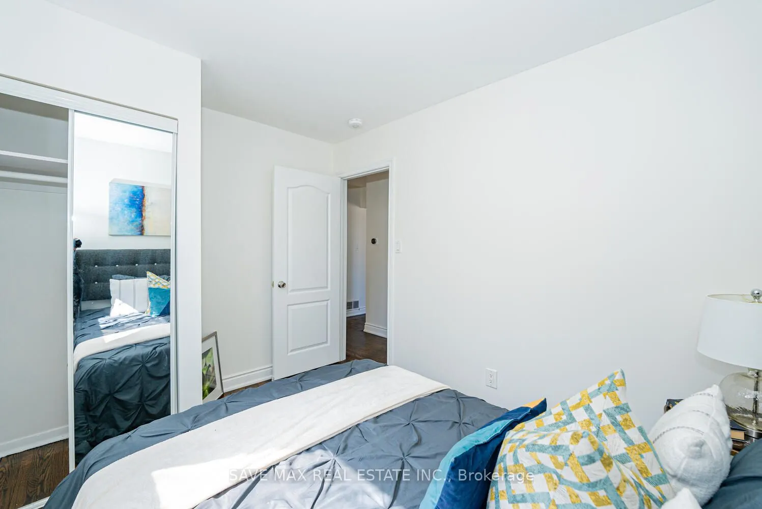 24 Evesham Crescent