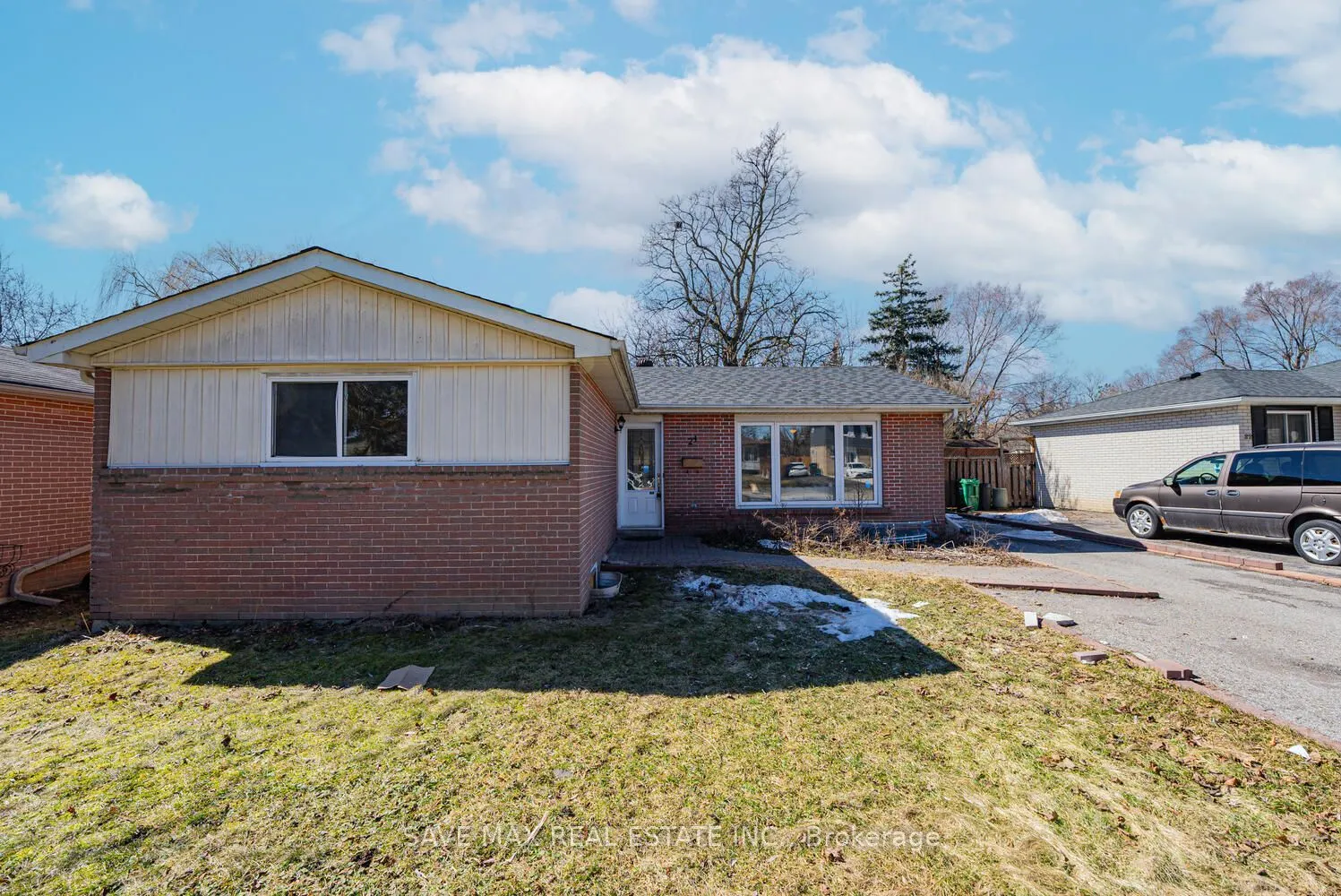 24 Evesham Crescent