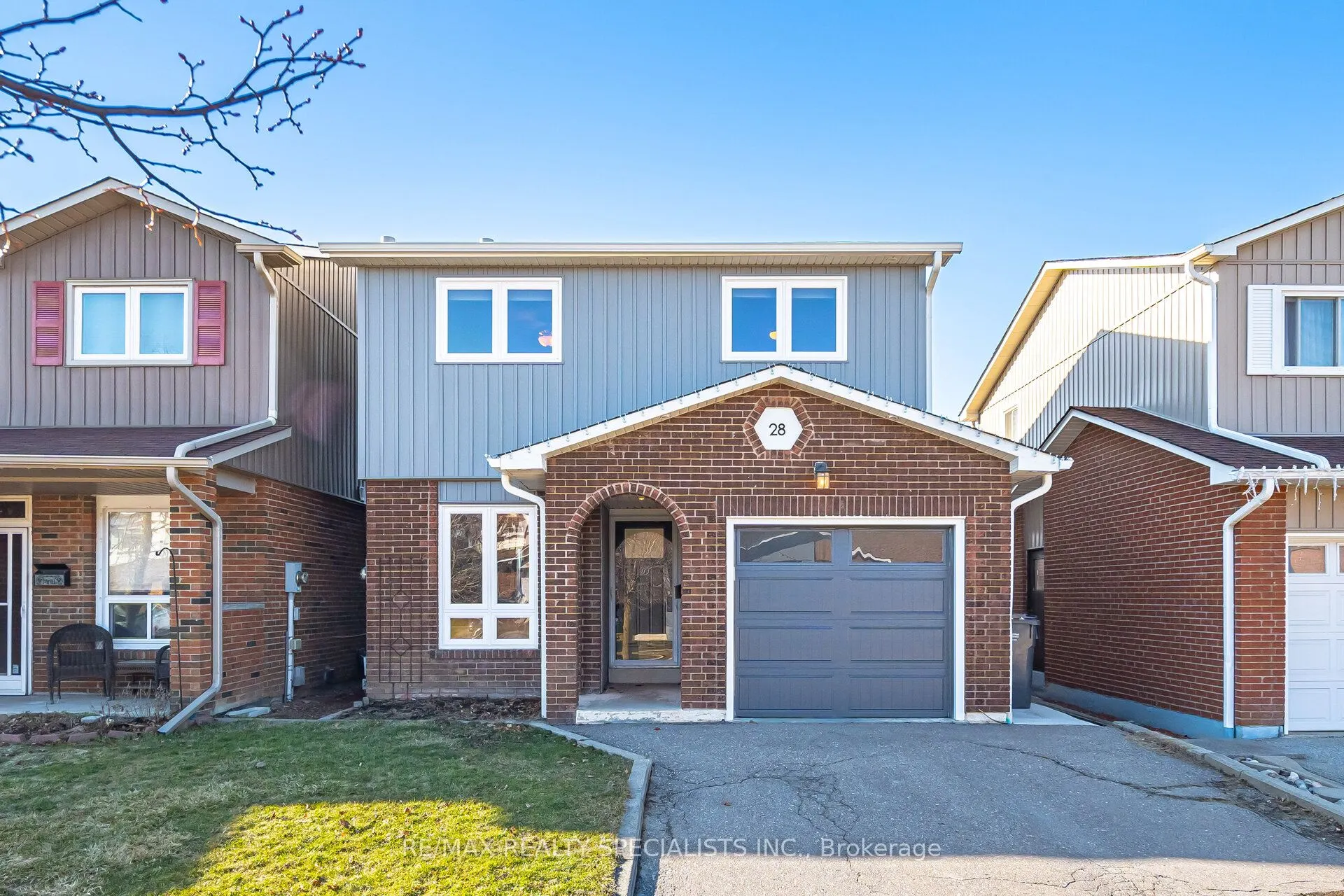 28 Ashurst Crescent