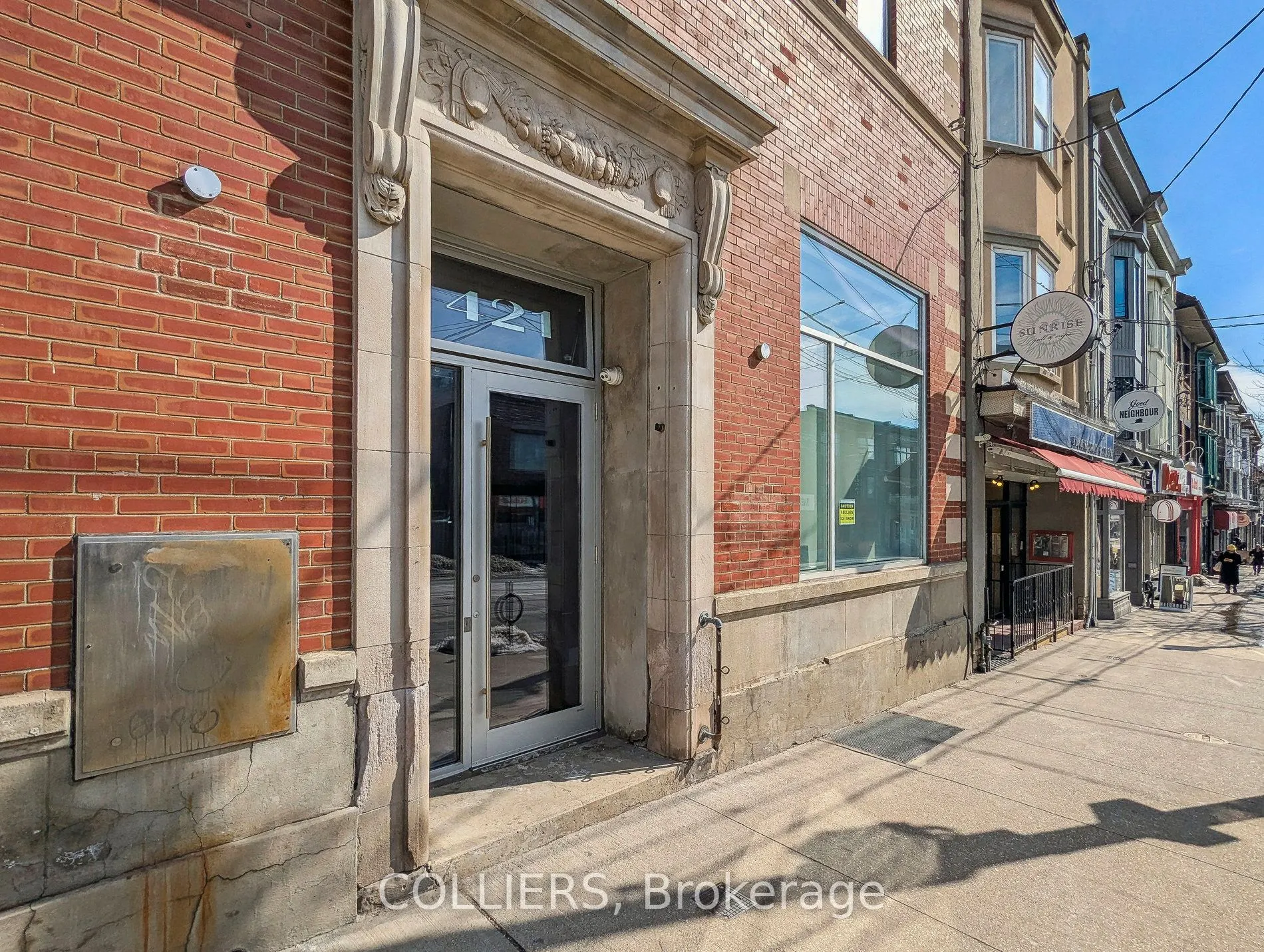 421 Roncesvalles Avenue