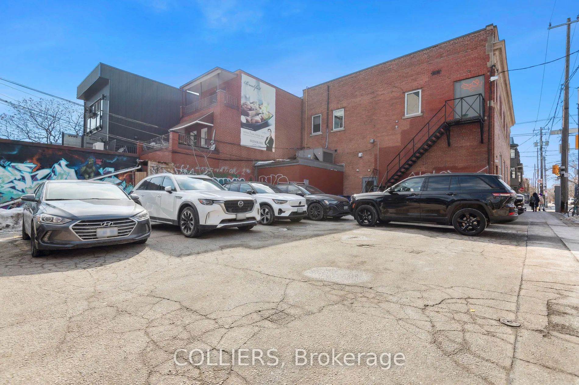 421 Roncesvalles Avenue