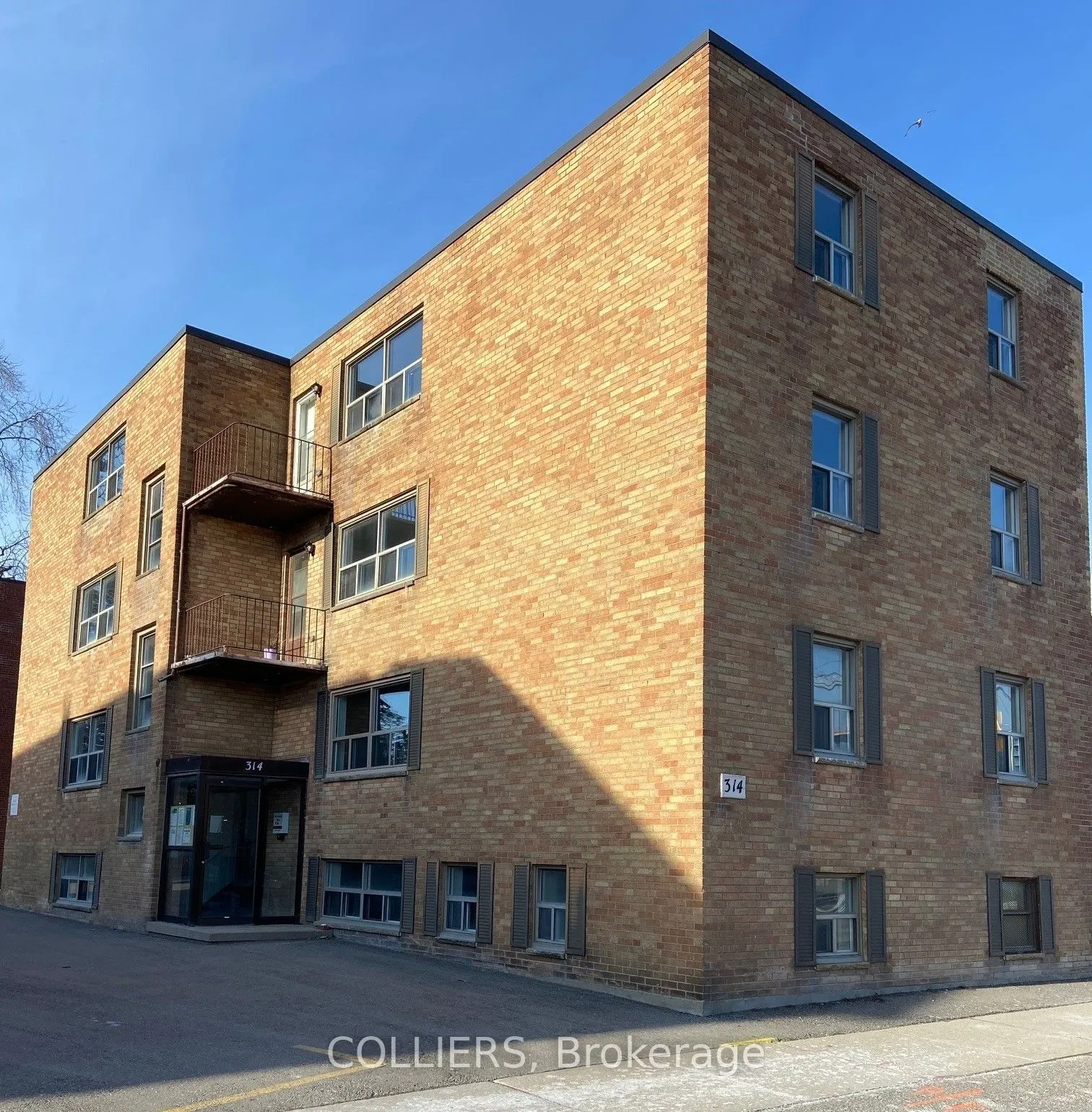 314 Lakeshore Road W