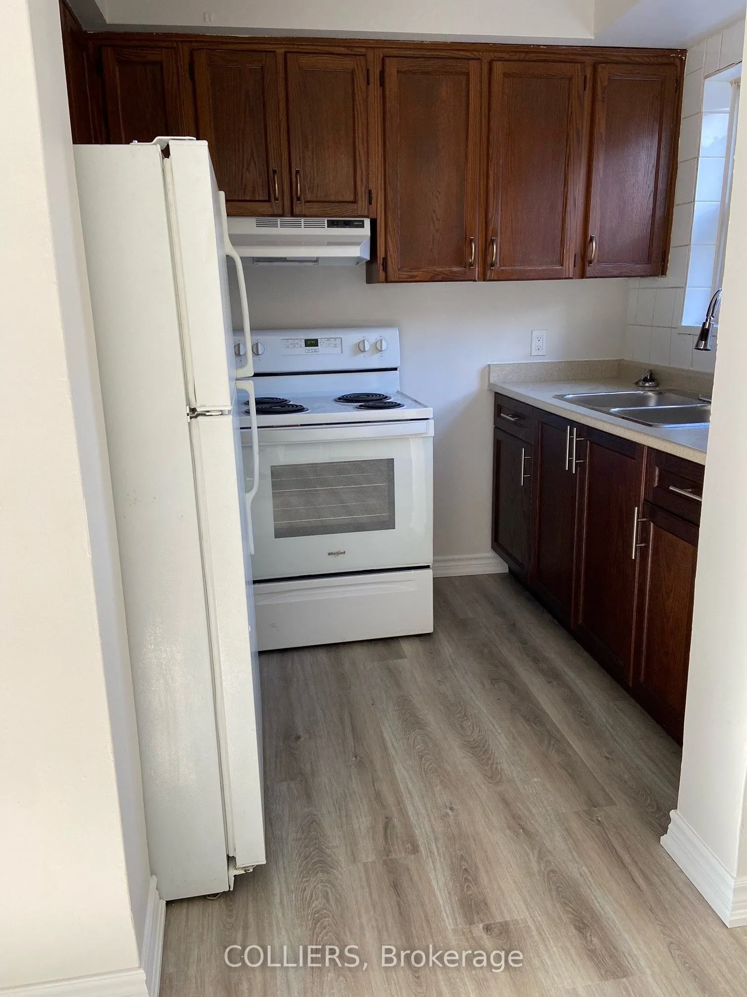 314 Lakeshore Road W