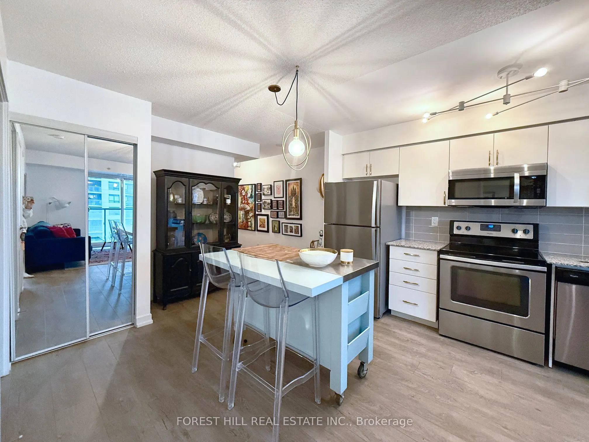 1420 Dupont Street E, #1212