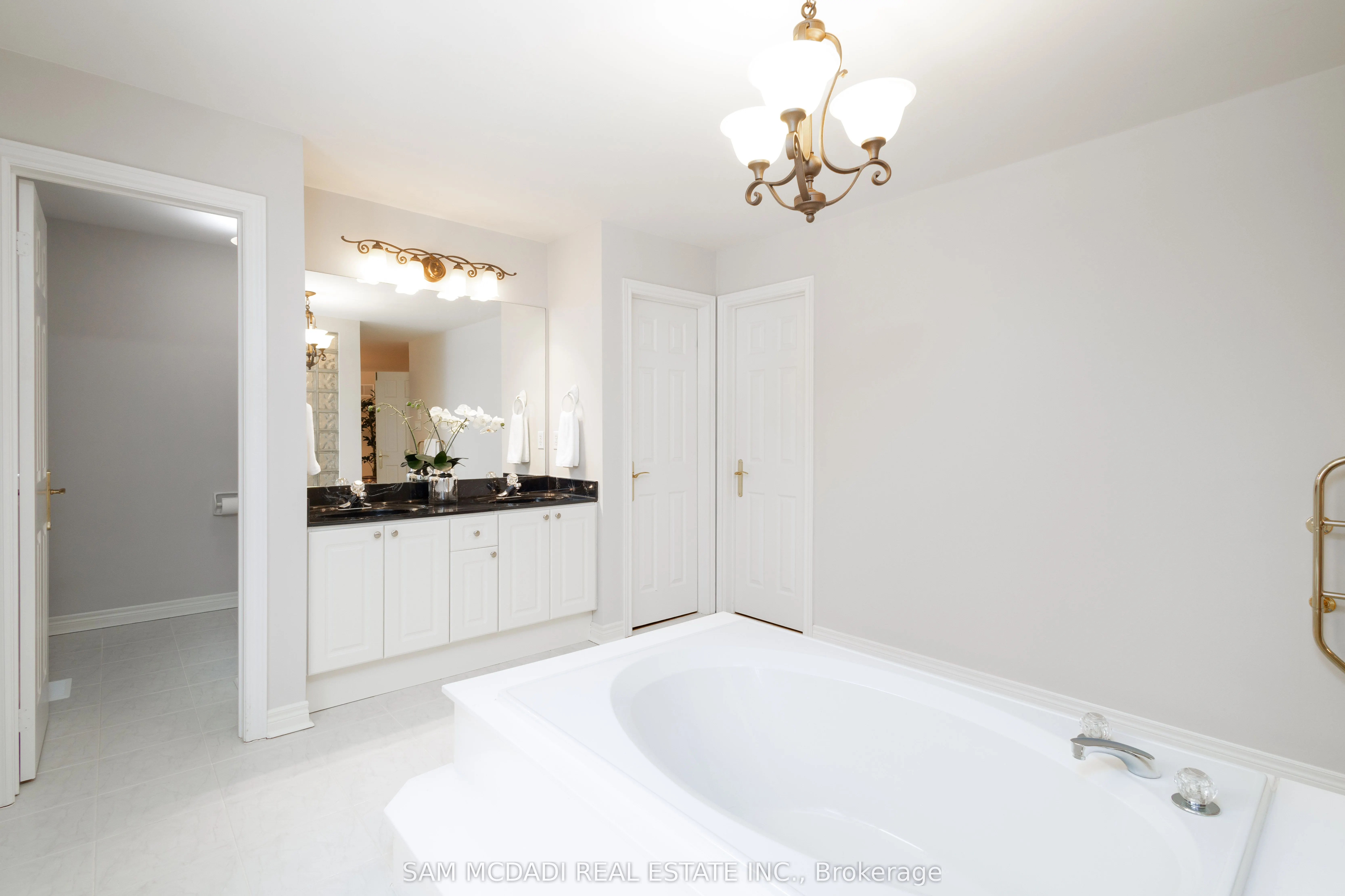 5198 Forest Ridge Drive