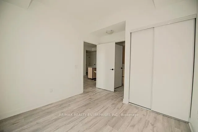 215 Lakeshore Road W, #345