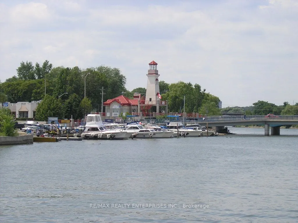 215 Lakeshore Road W, #345