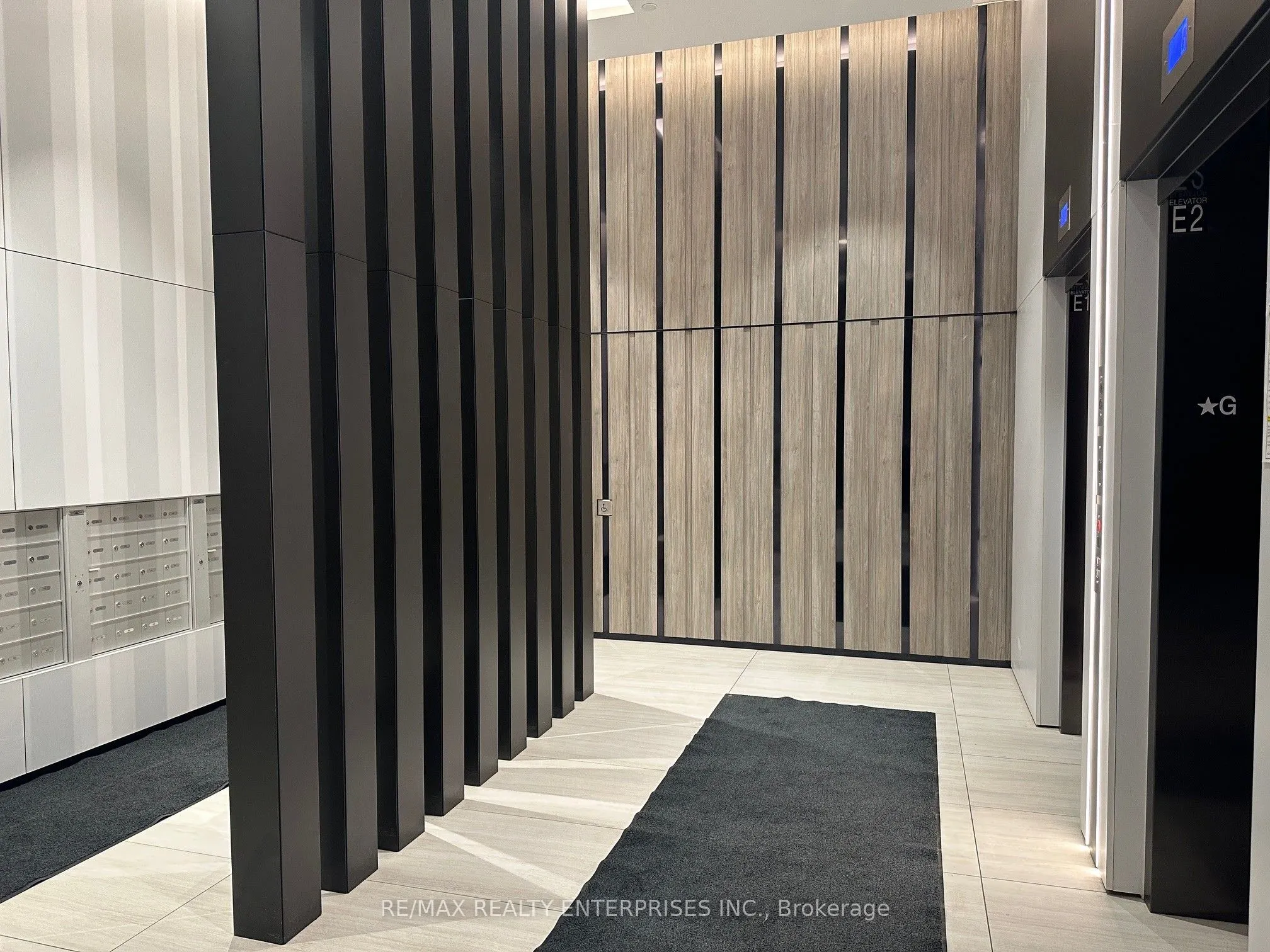 215 Lakeshore Road W, #345