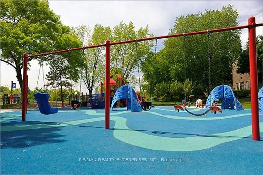 215 Lakeshore Road W, #345