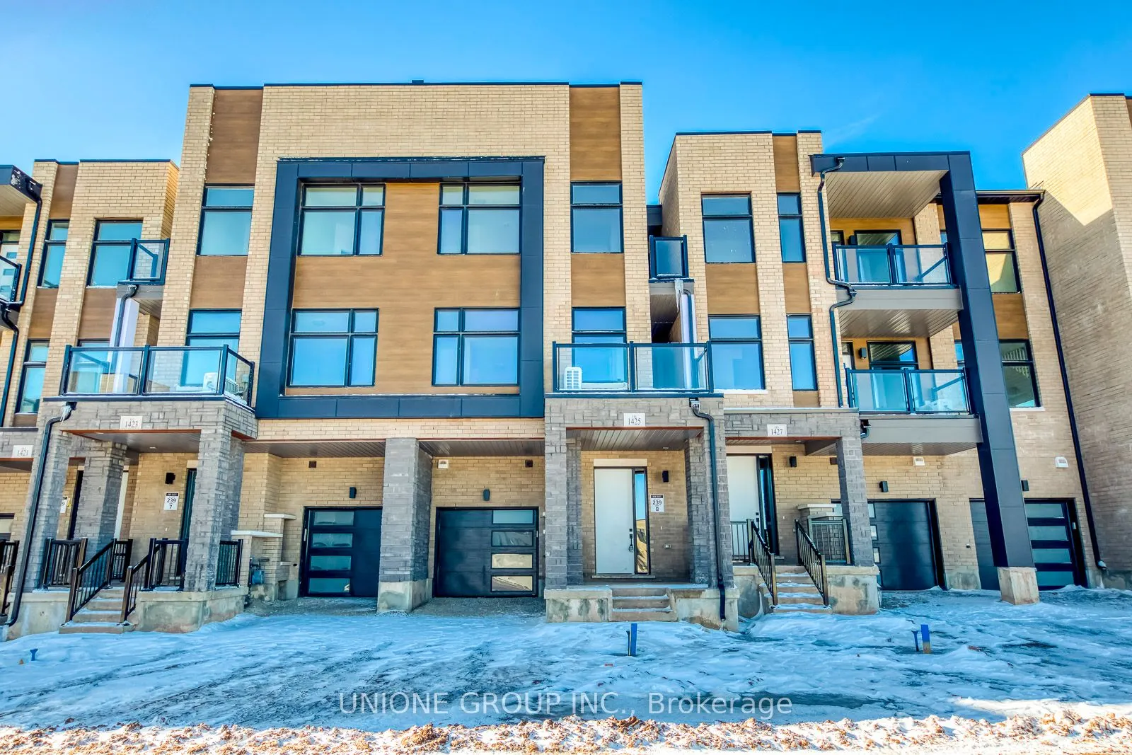 1425 Courtleigh Trail