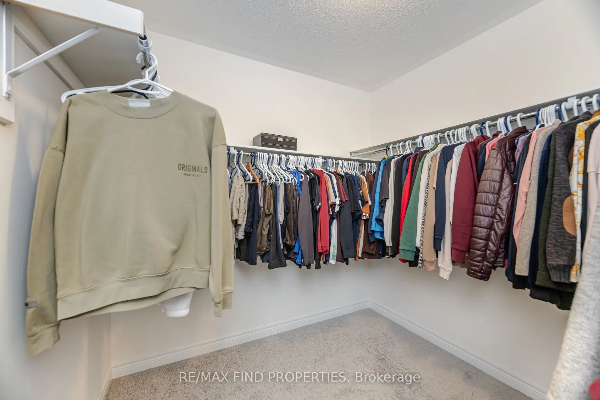 3909 Koenig Road