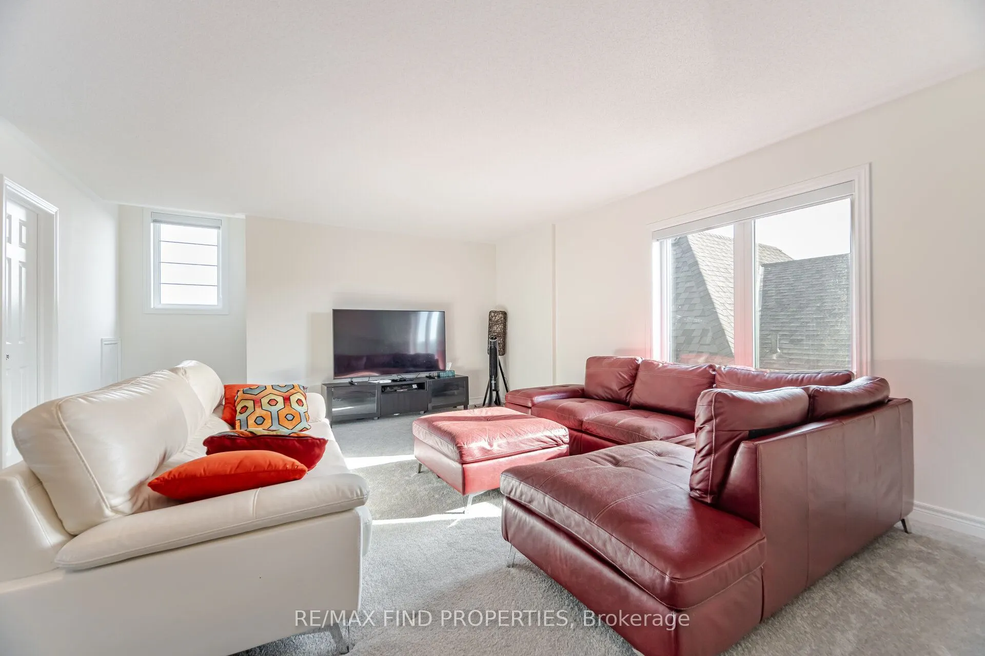 3909 Koenig Road