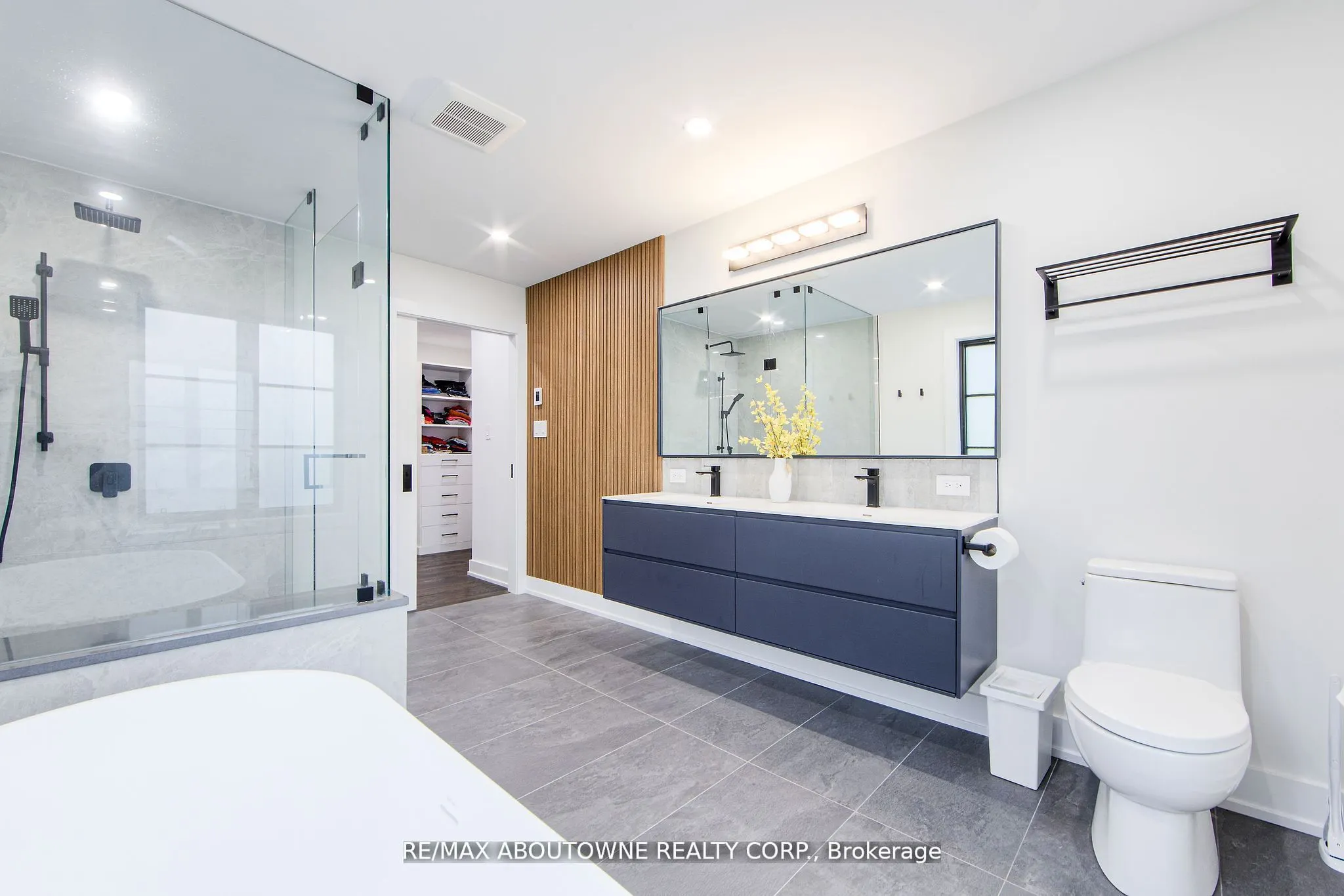 1319 Greeneagle Drive