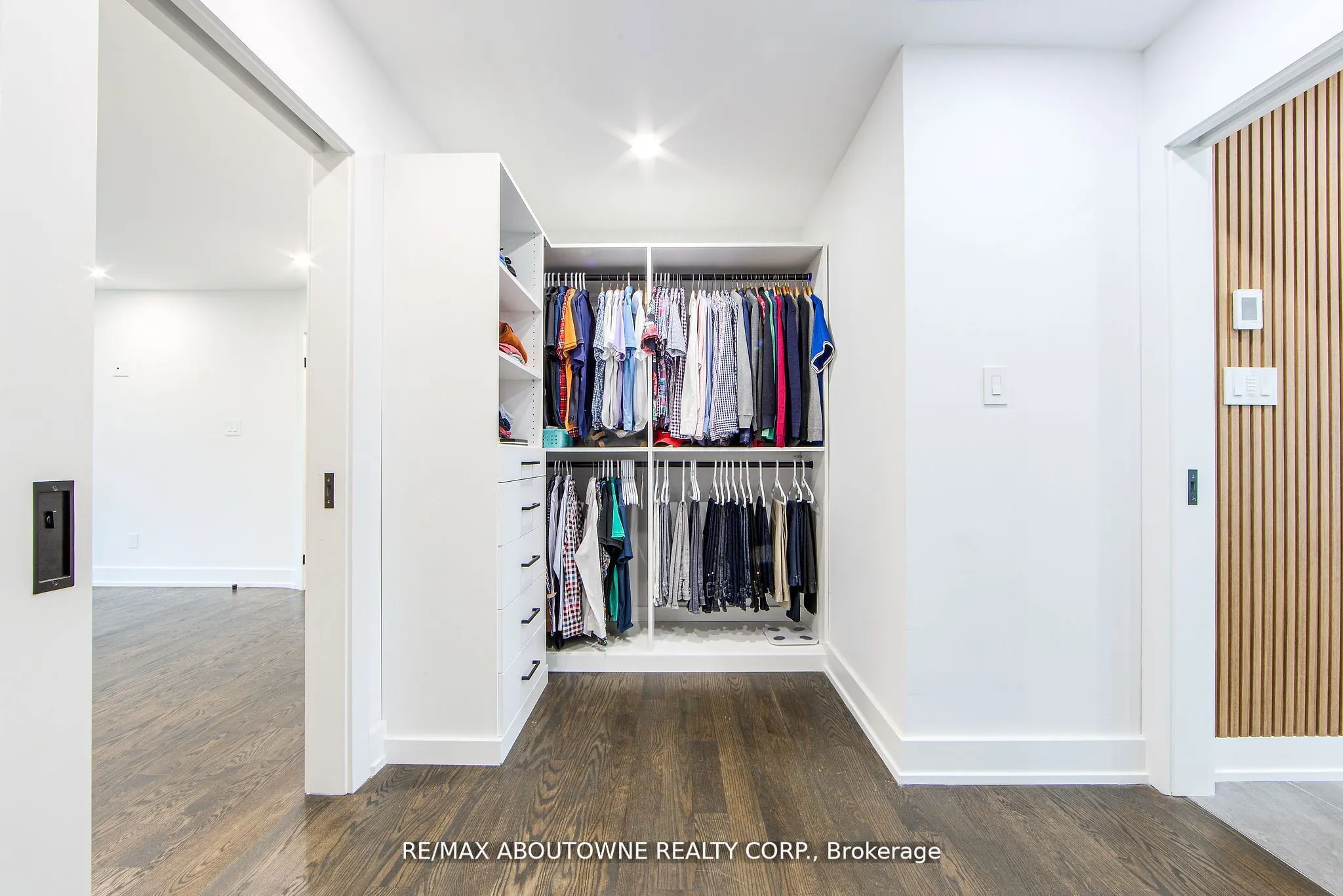 1319 Greeneagle Drive