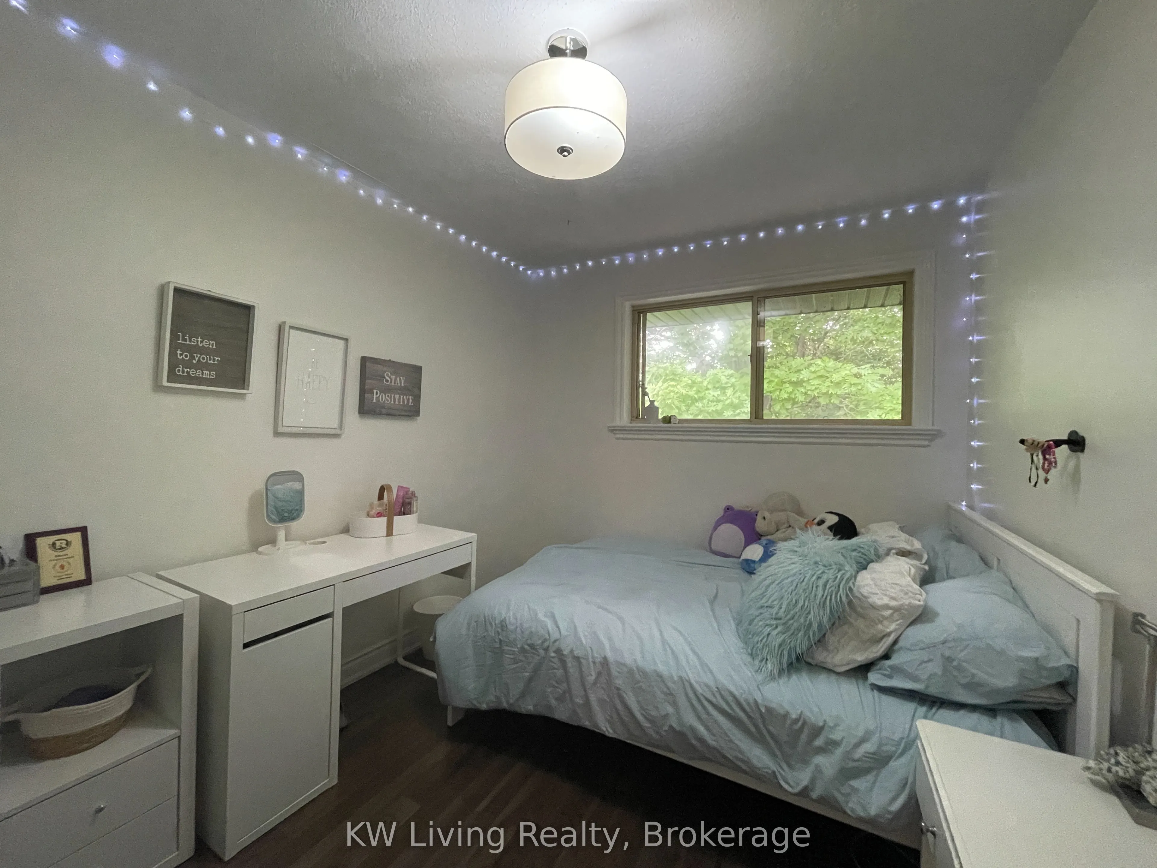 6 Hillavon Drive