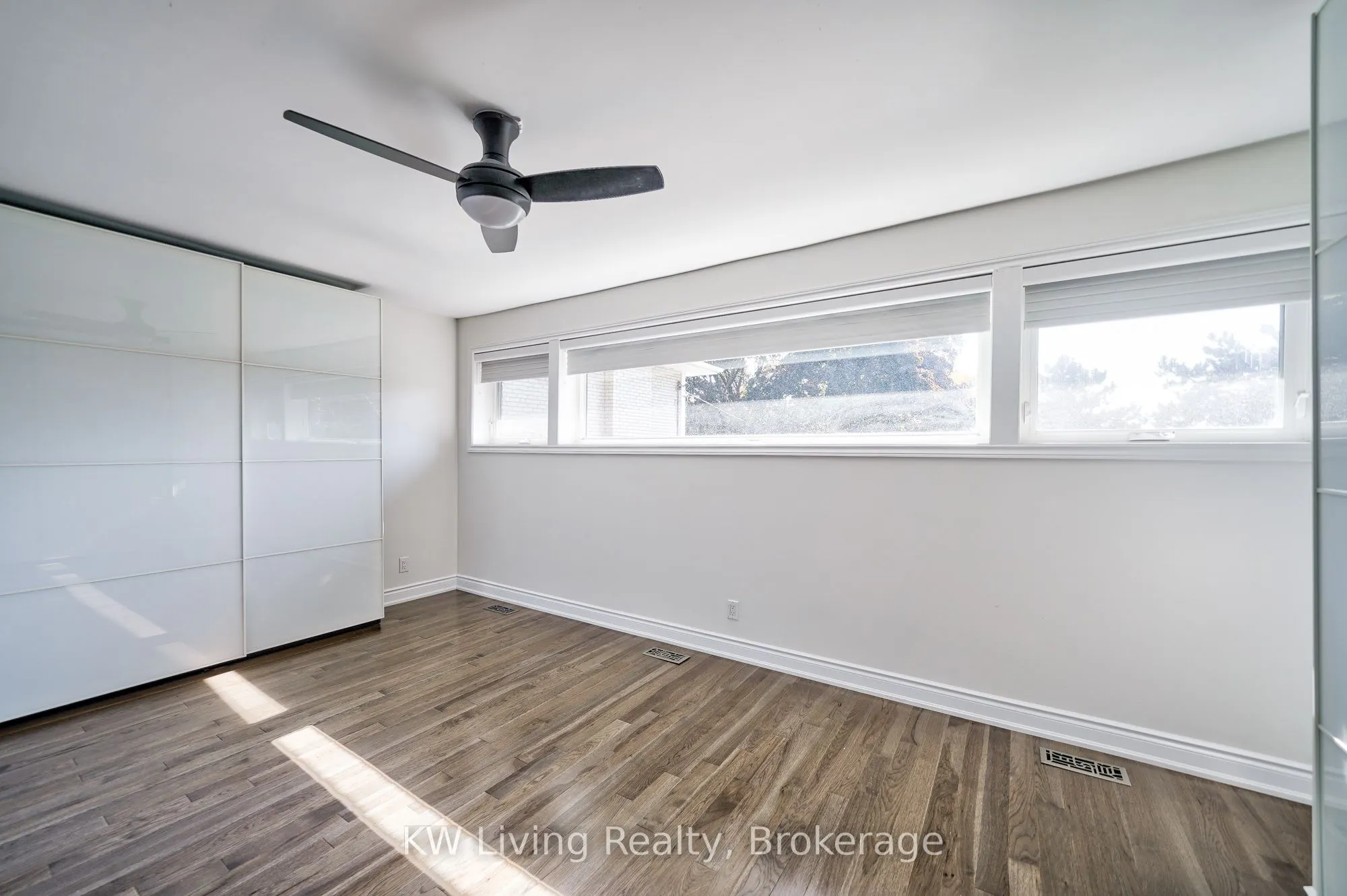 6 Hillavon Drive
