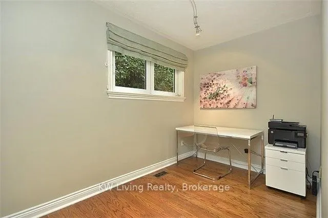 6 Hillavon Drive