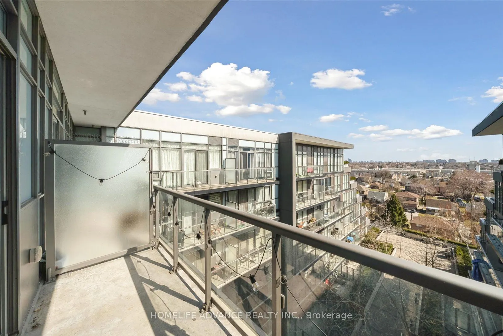 15 James Finlay Way, #1117