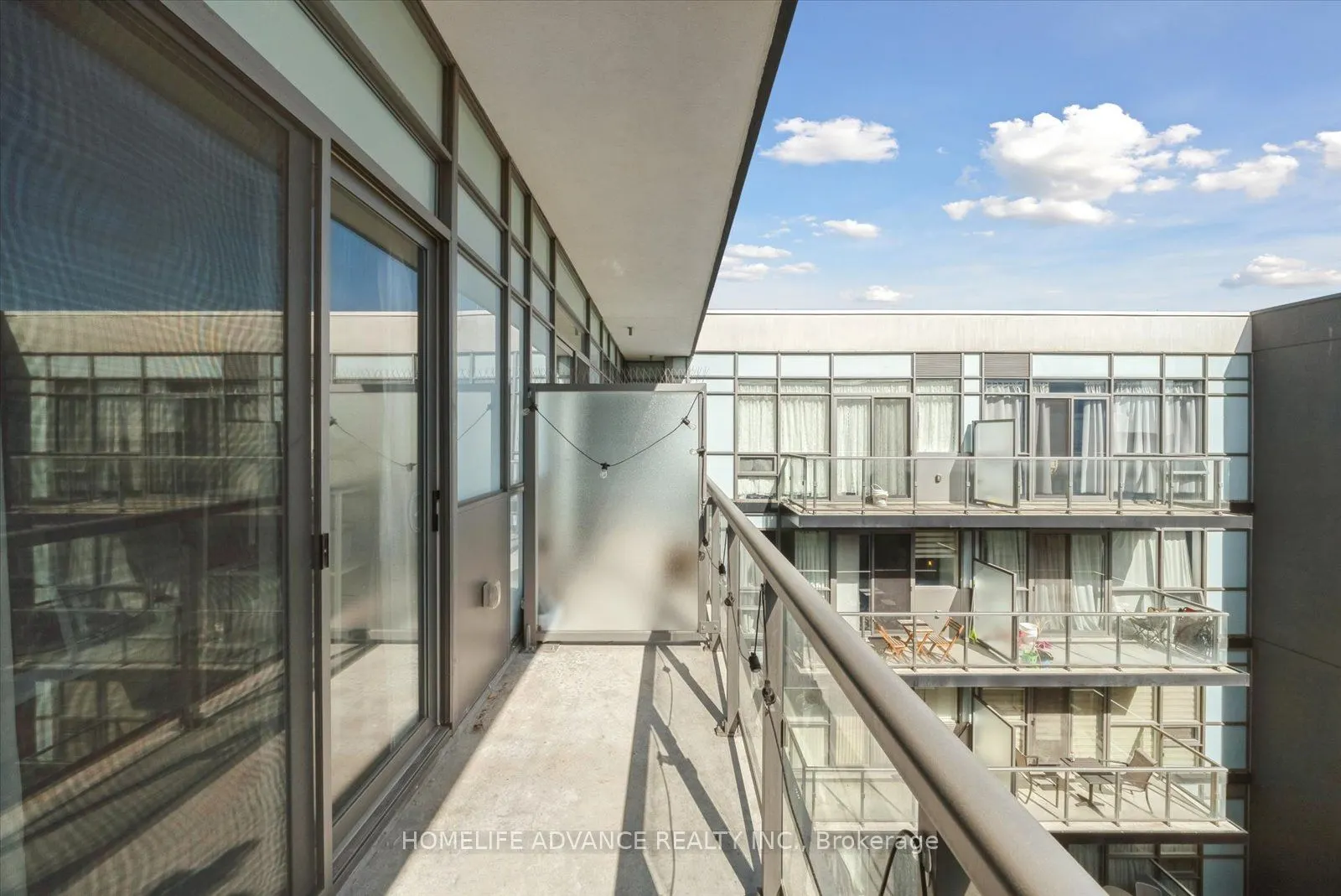 15 James Finlay Way, #1117