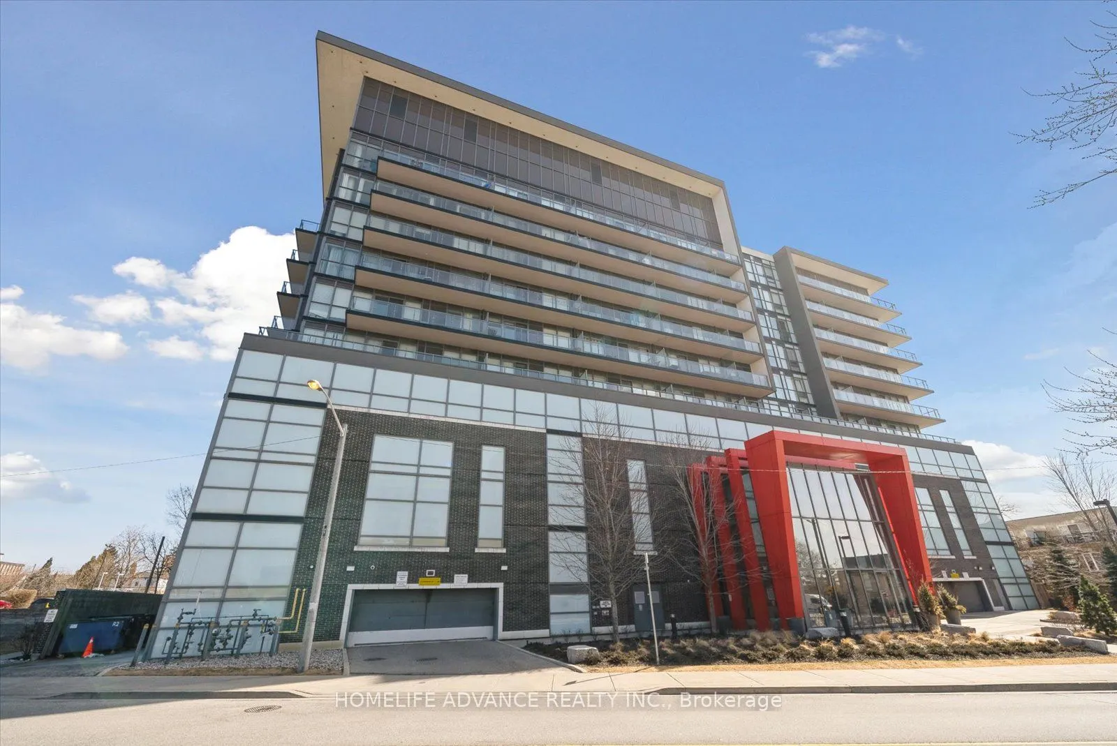 15 James Finlay Way, #1117