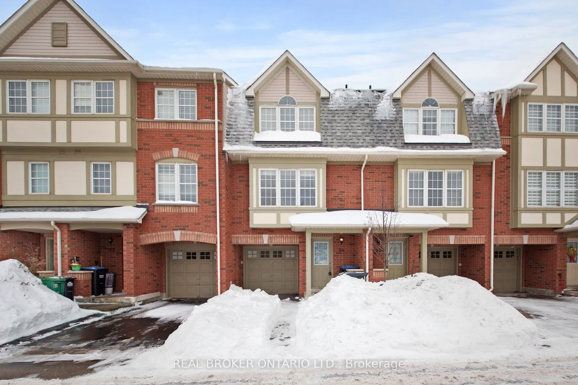 3030 Breakwater Court, #84