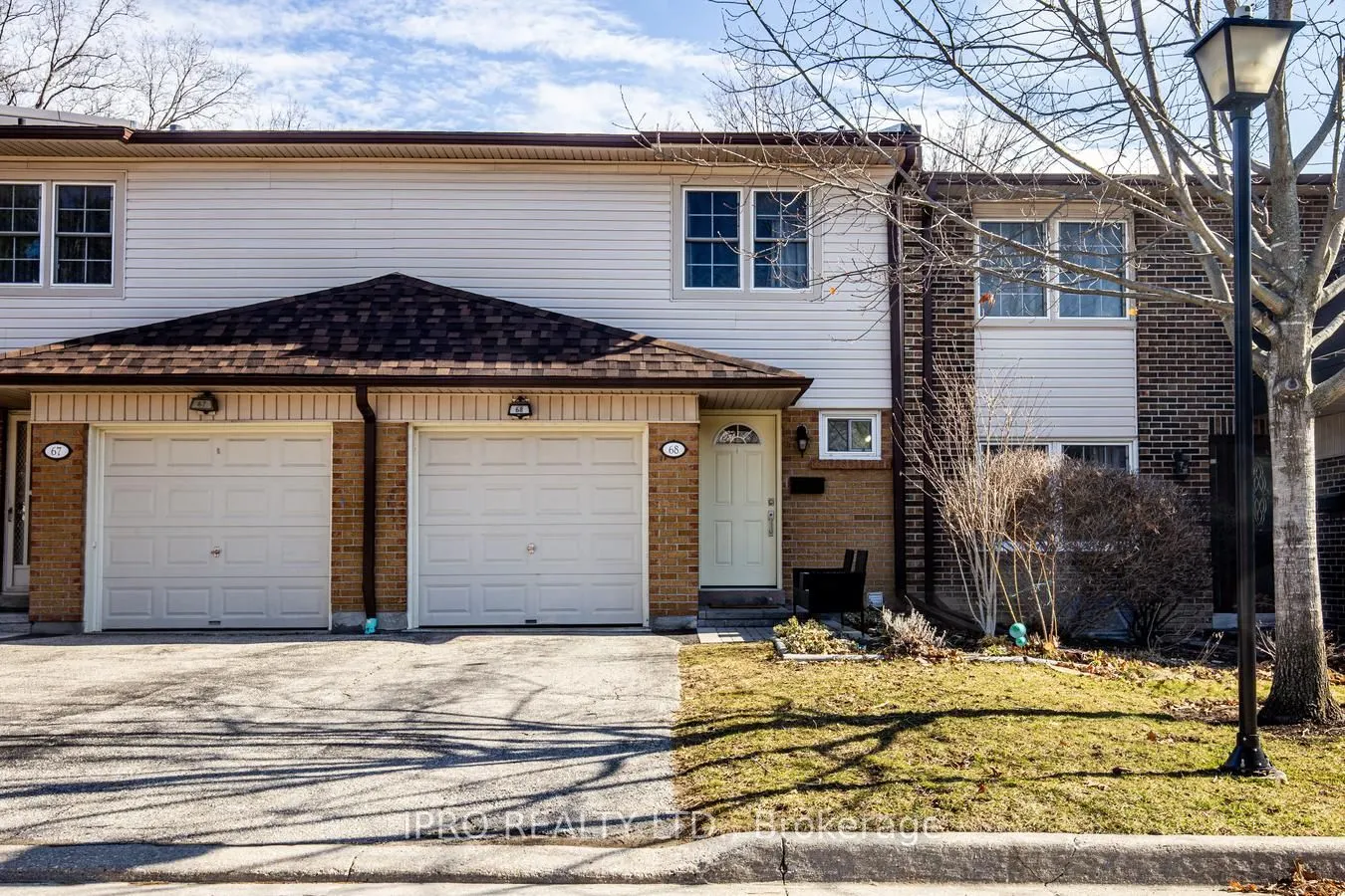 2120 Rathburn Road E, #68