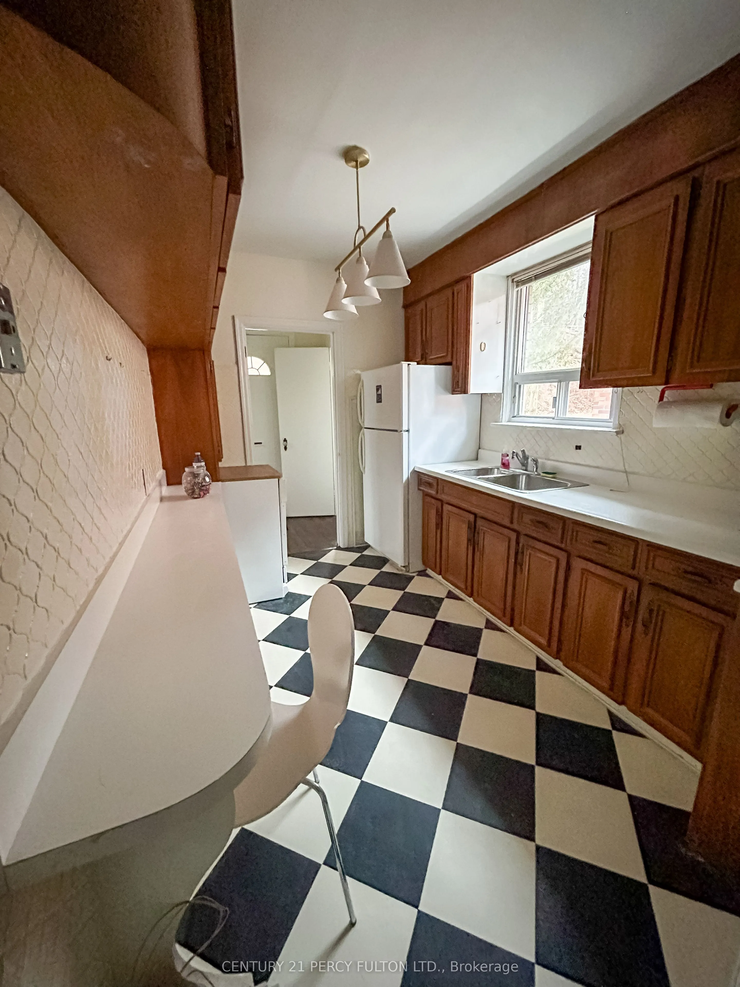 115 South Kingsway