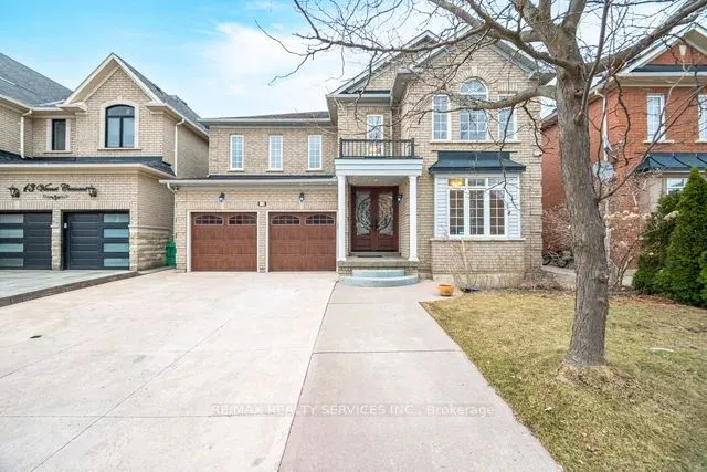 15 Vernet Crescent