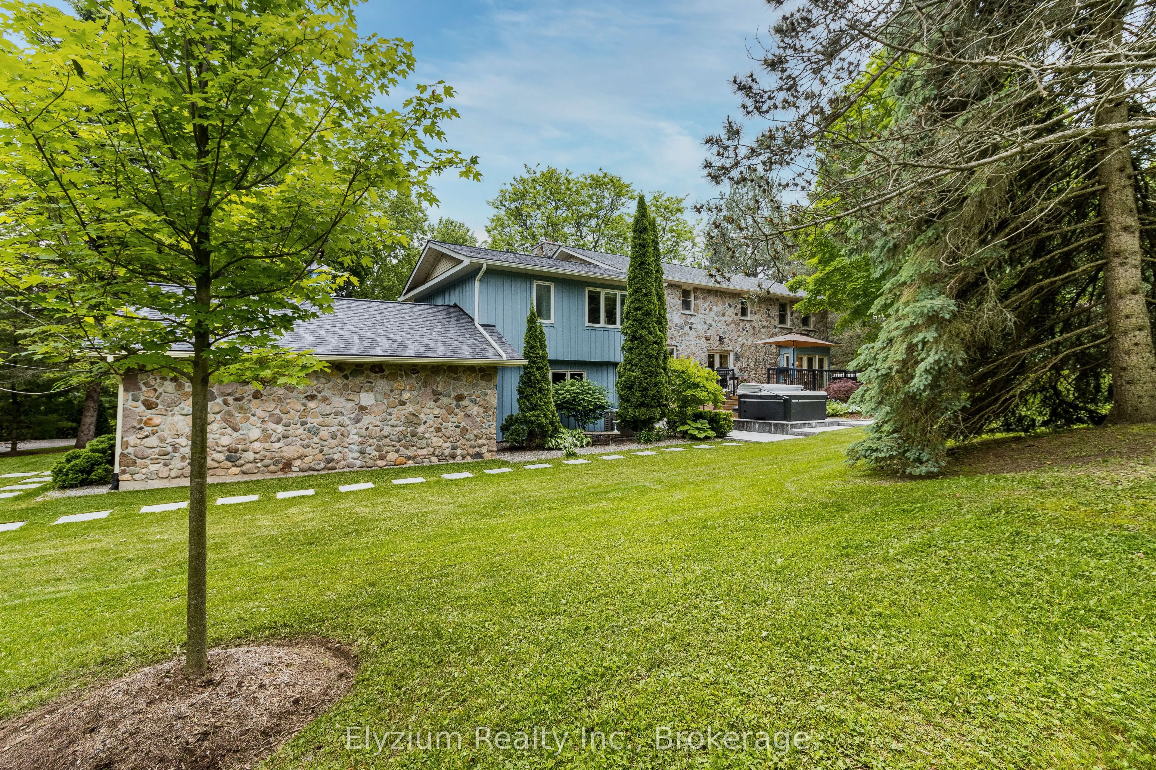 27 Cedar Drive