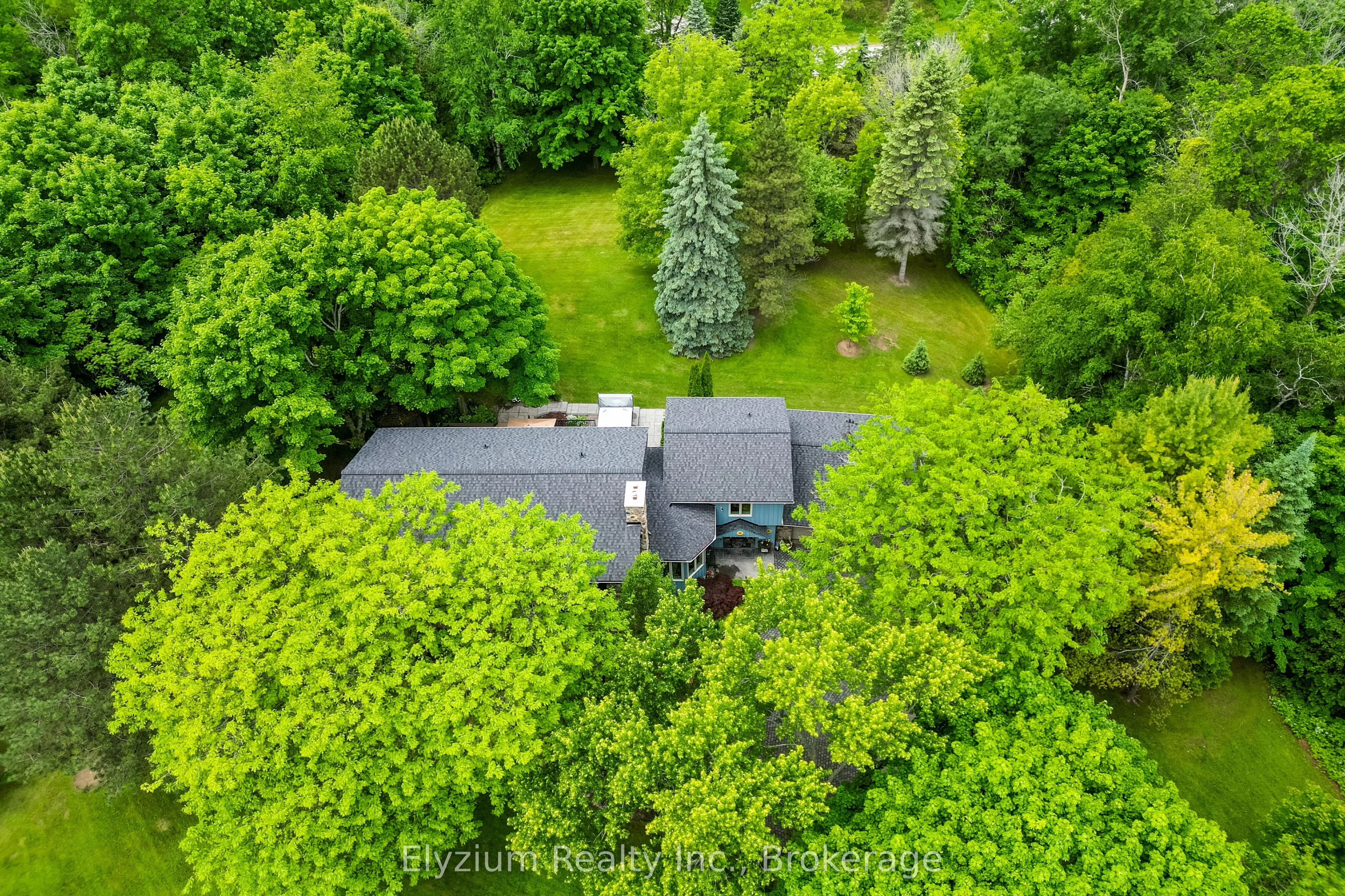 27 Cedar Drive