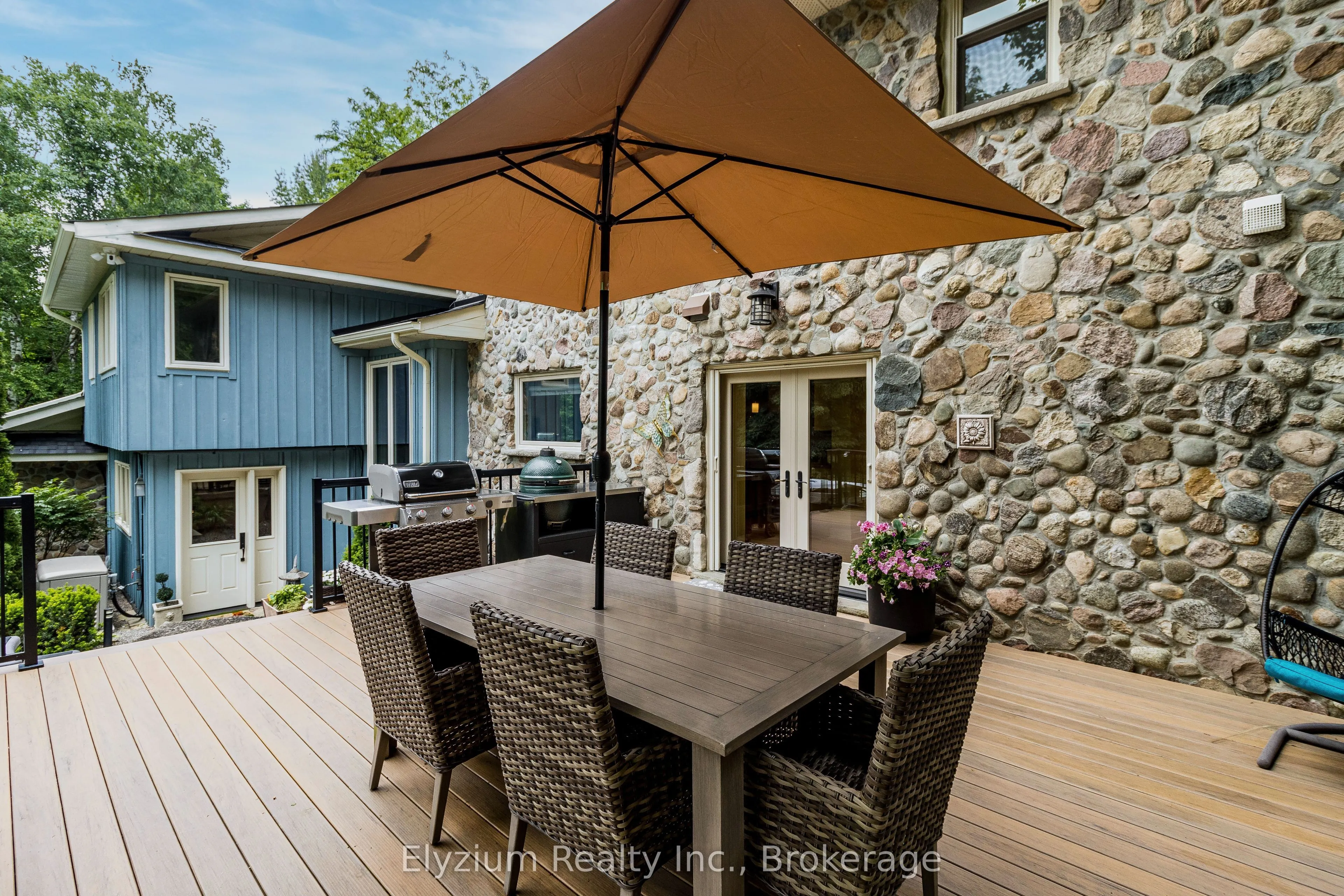 27 Cedar Drive