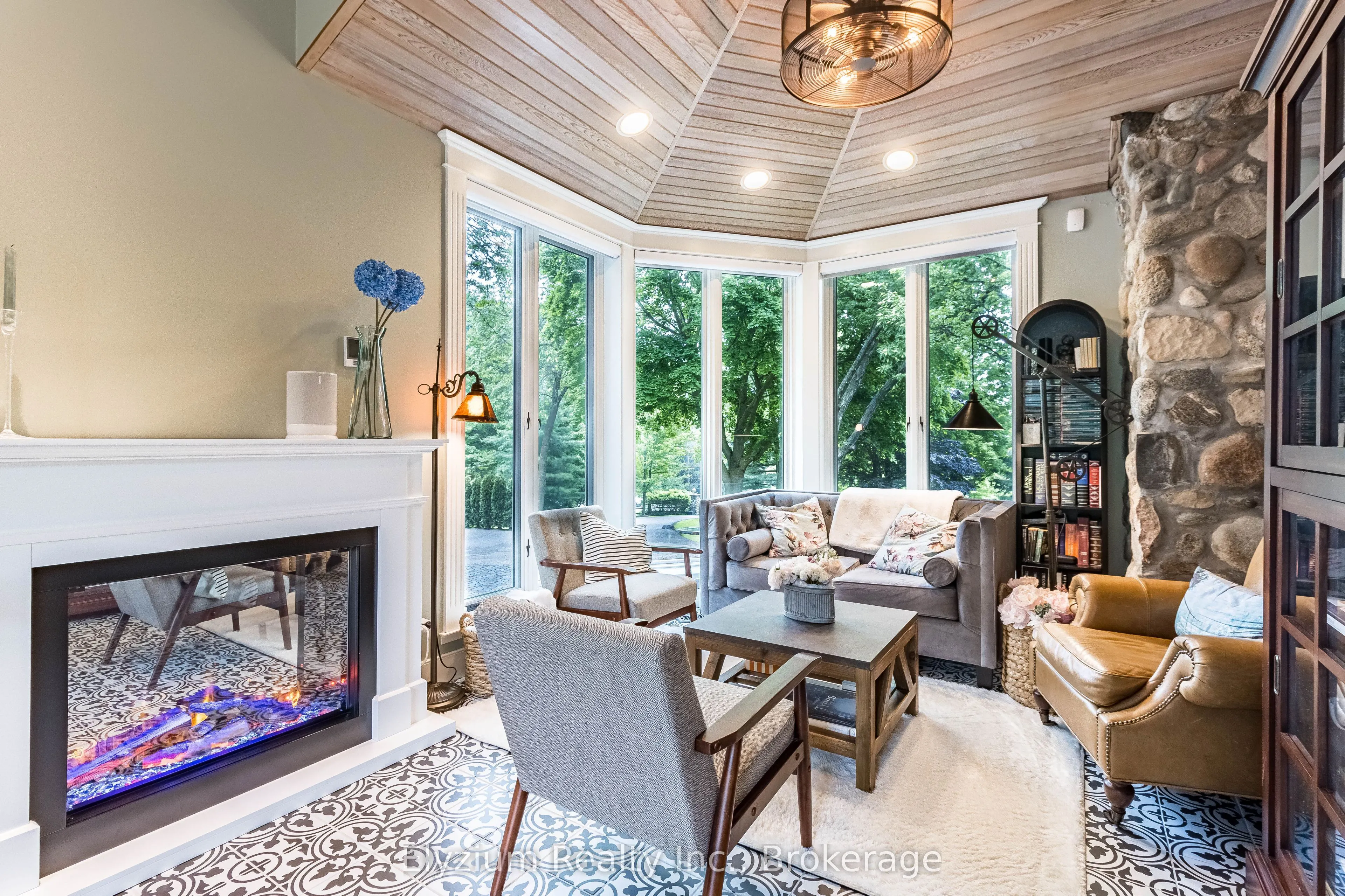 27 Cedar Drive