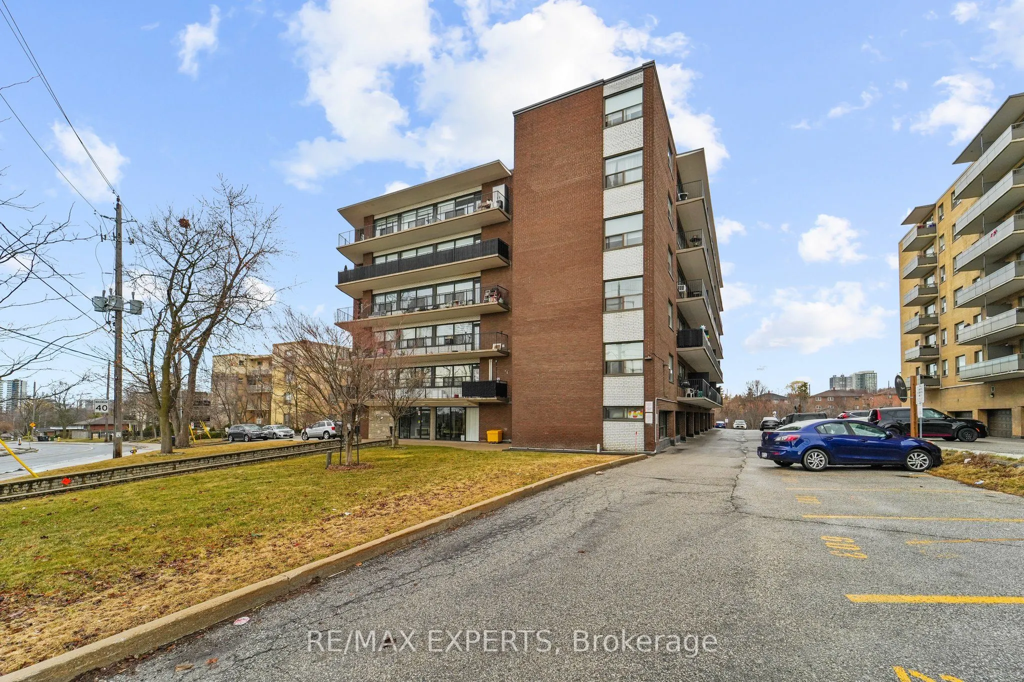 50 Gulliver Road #208