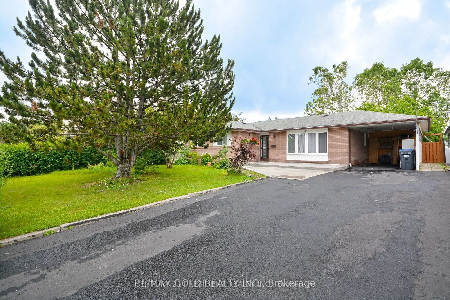 48 Evesham Crescent
