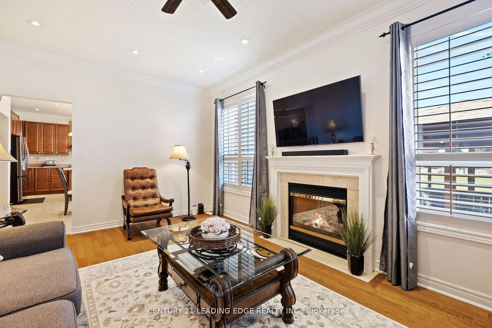 24 Lightheart Drive N