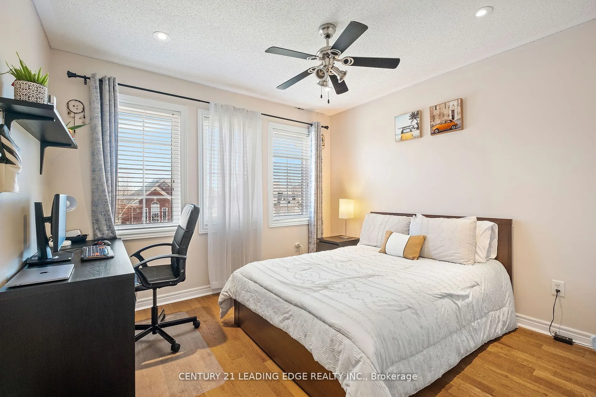 24 Lightheart Drive N