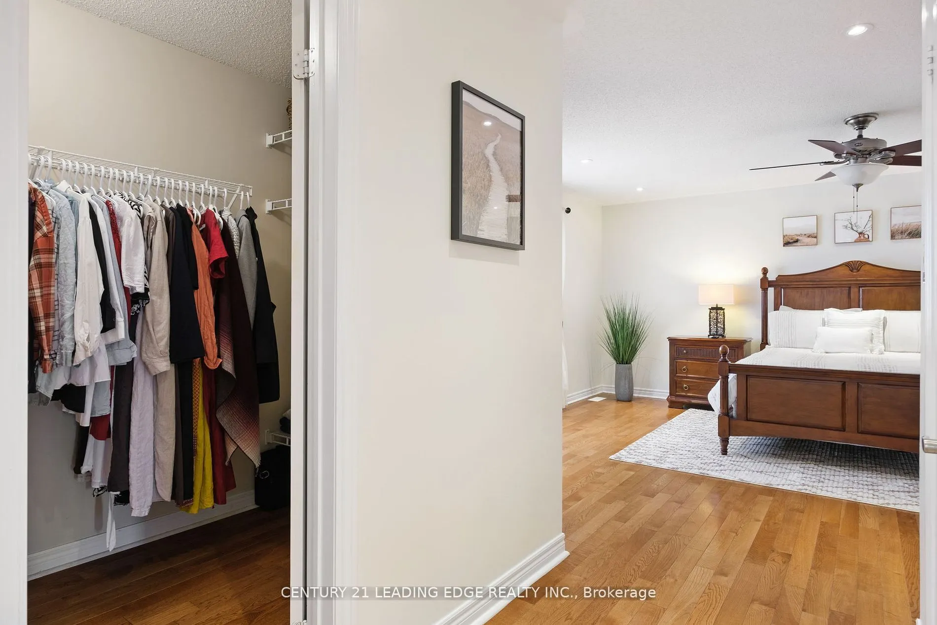 24 Lightheart Drive N