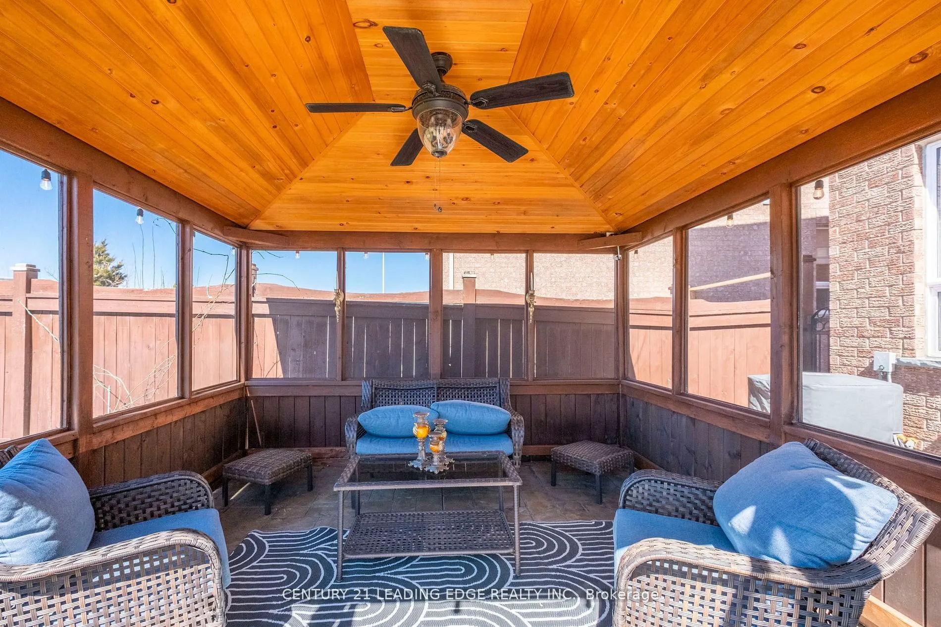 24 Lightheart Drive N