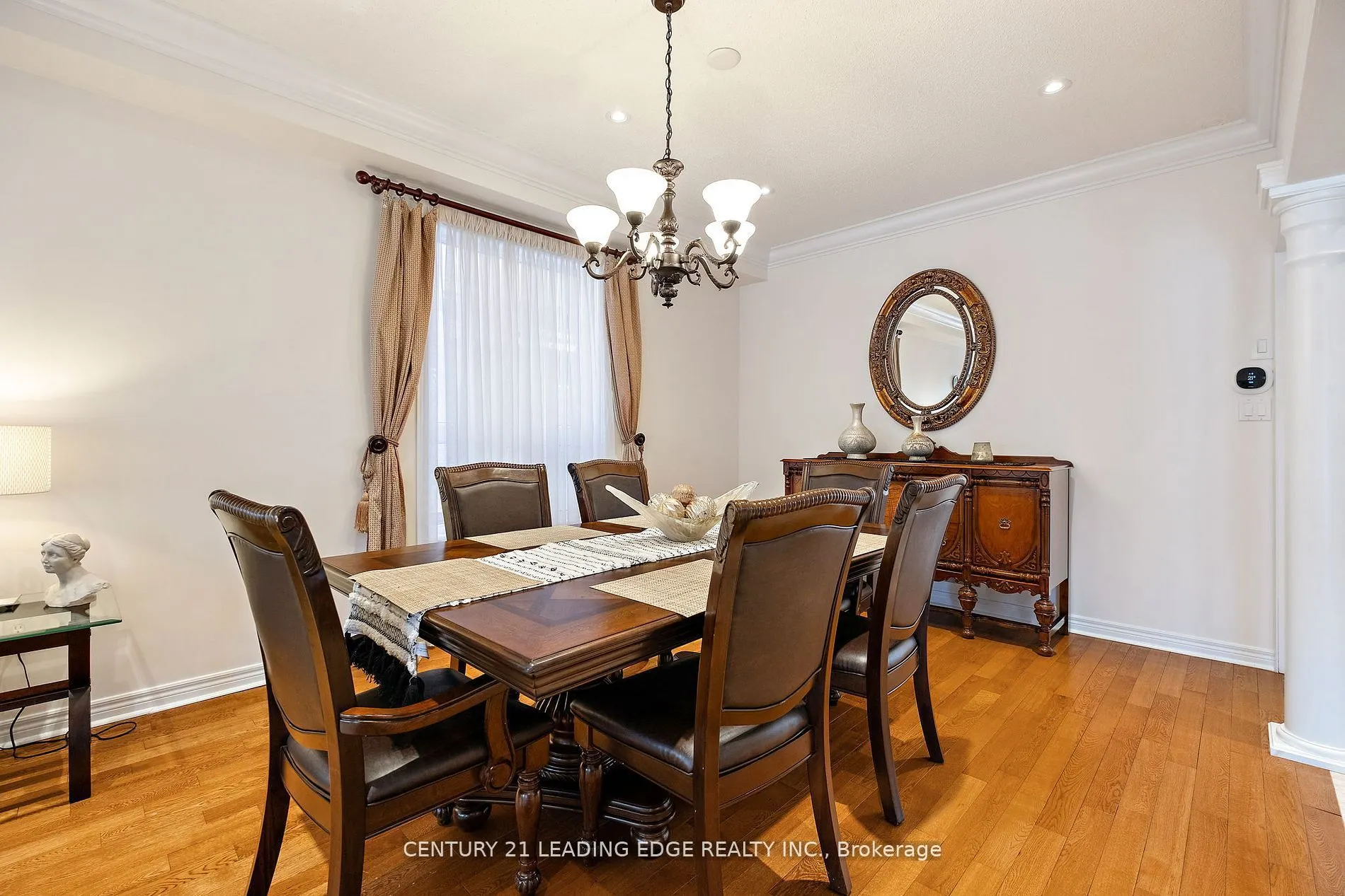 24 Lightheart Drive N