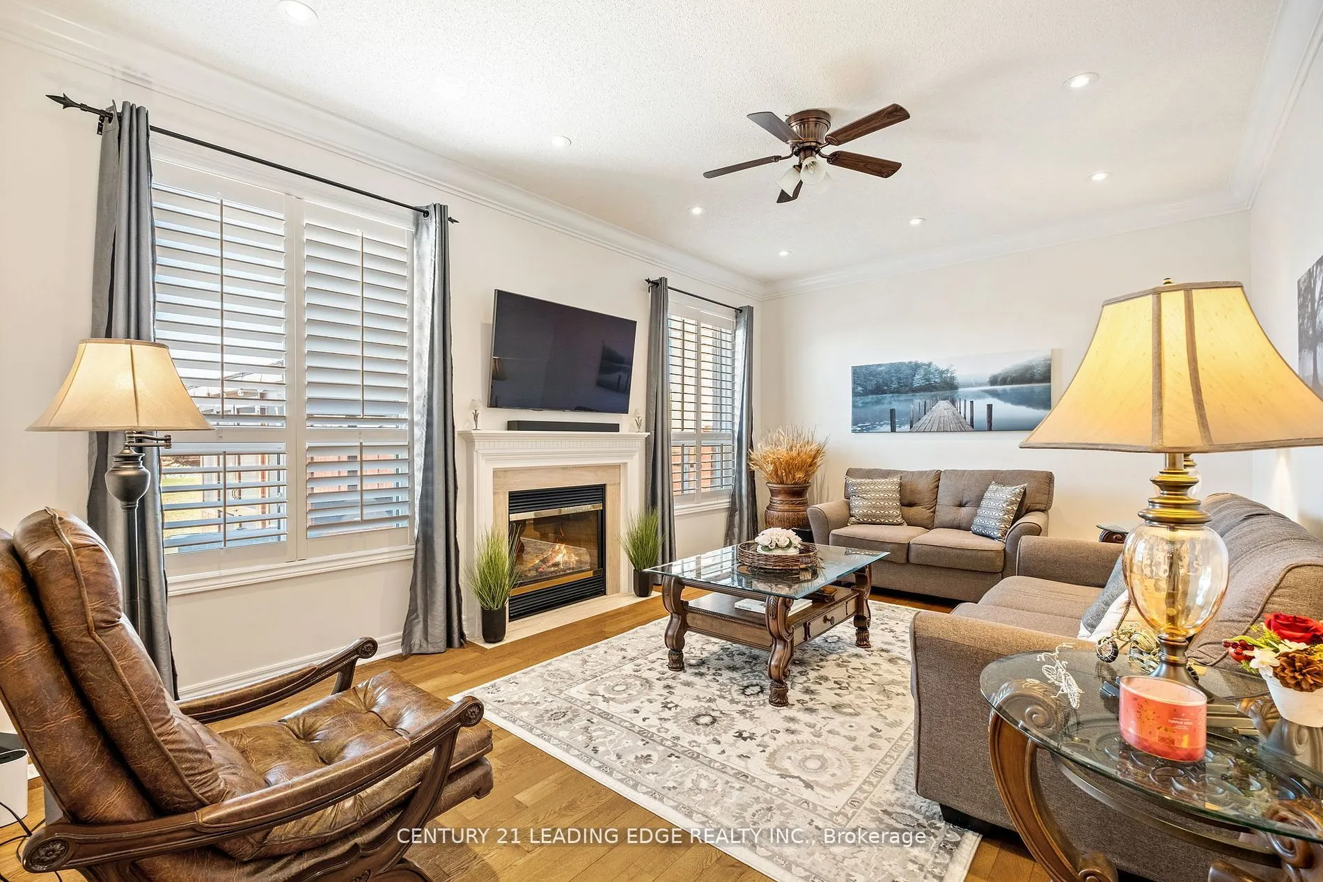 24 Lightheart Drive N