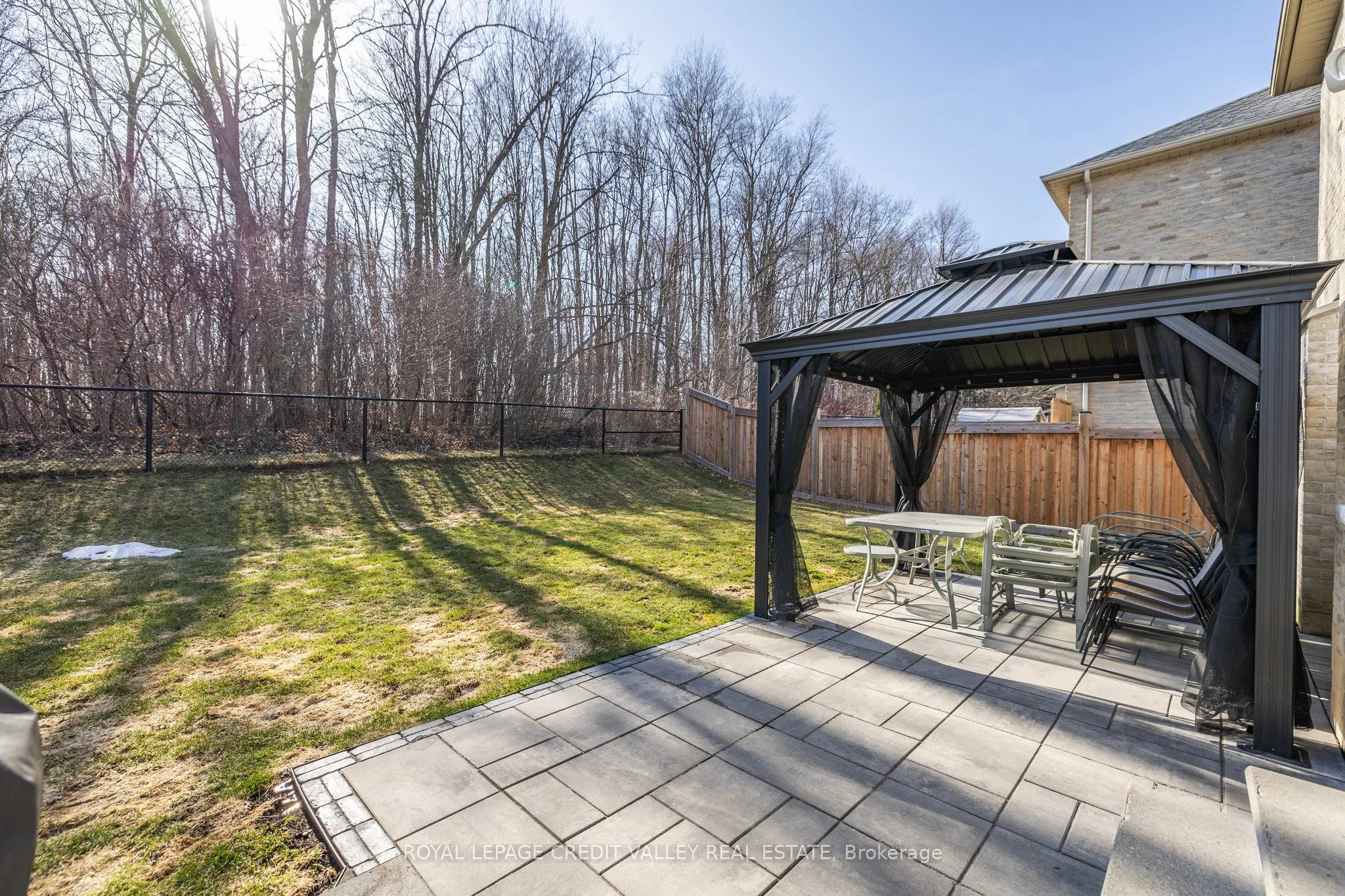 14 Larande Court