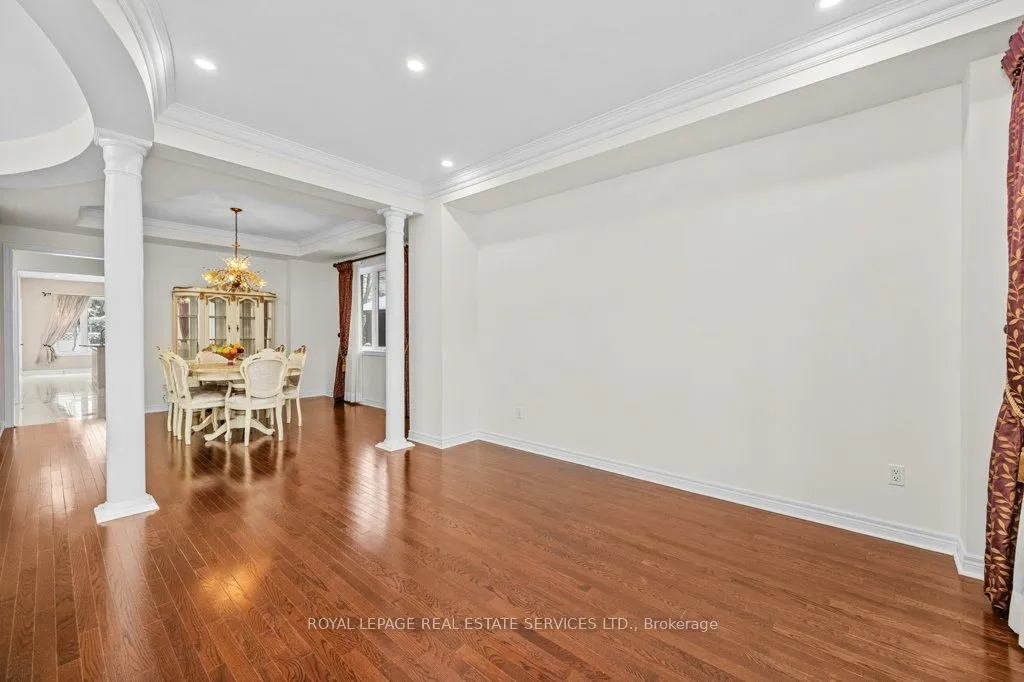1387 Ferncrest Road