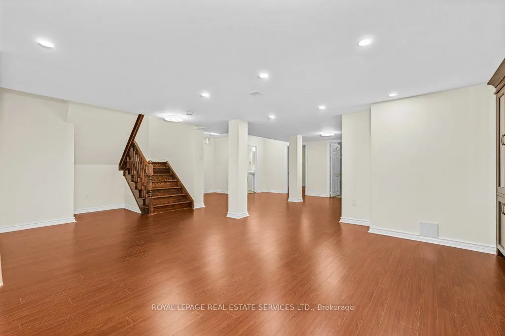 1387 Ferncrest Road