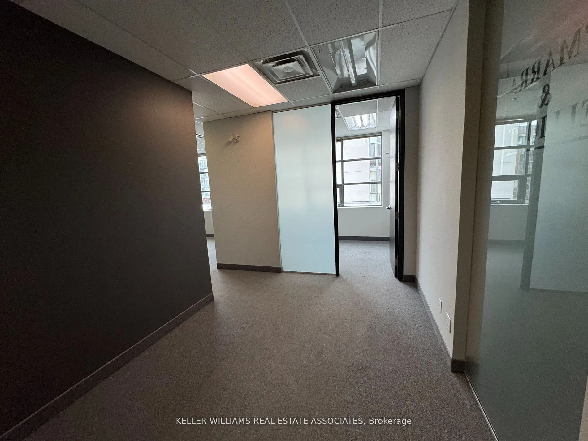 125 Lakeshore Road E, #203