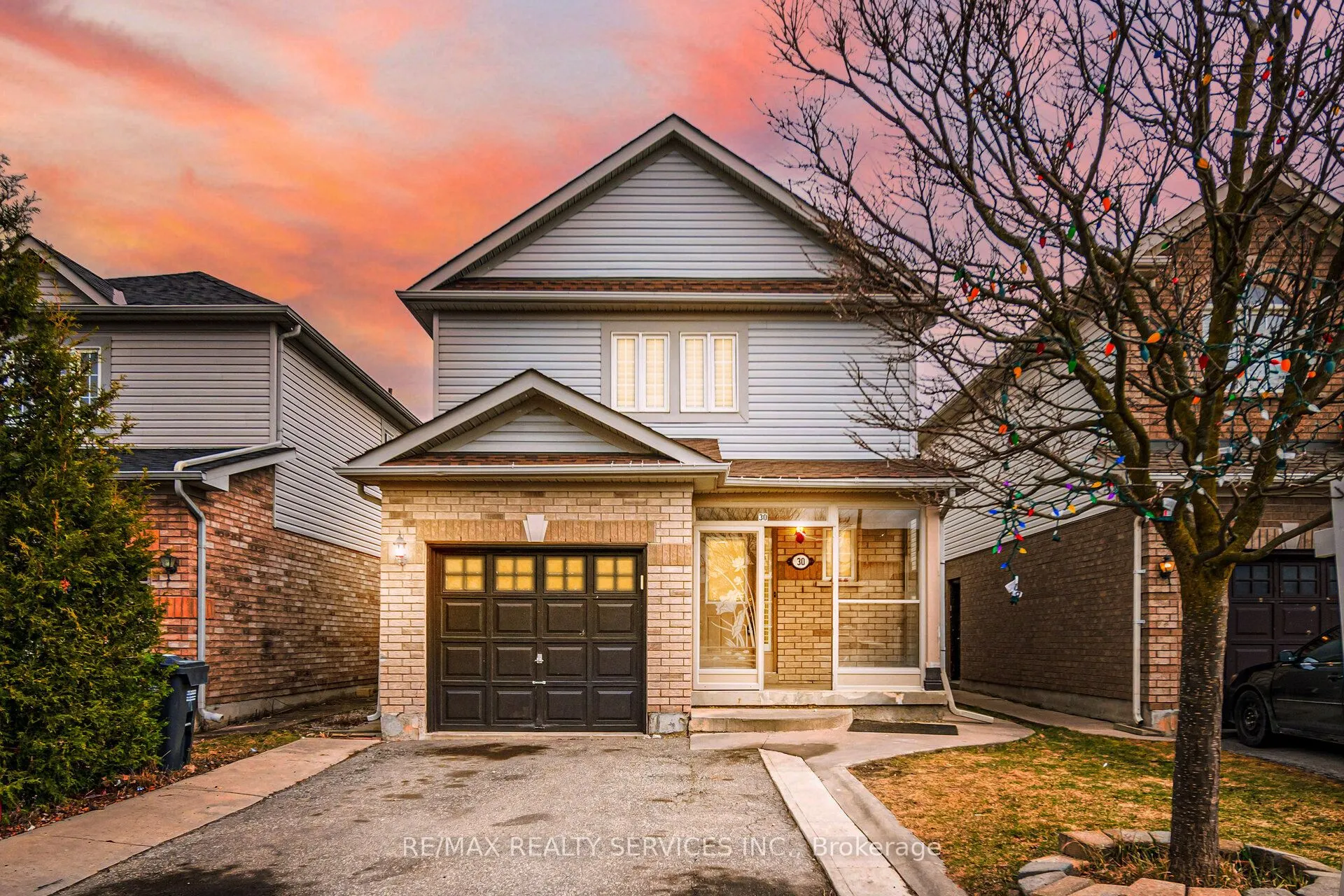 30 Earl Grey Crescent