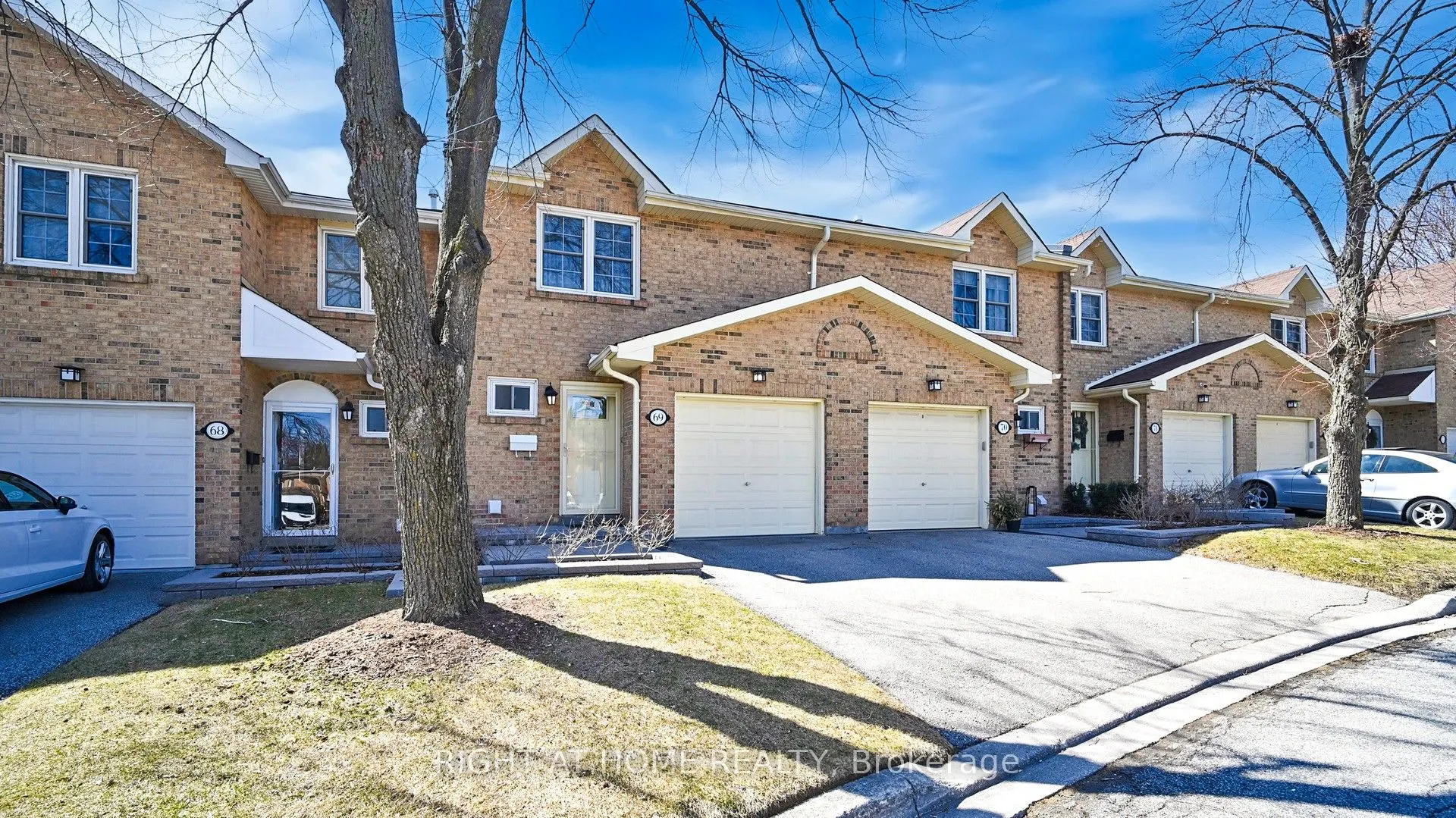 1951 Rathburn Road E, #69