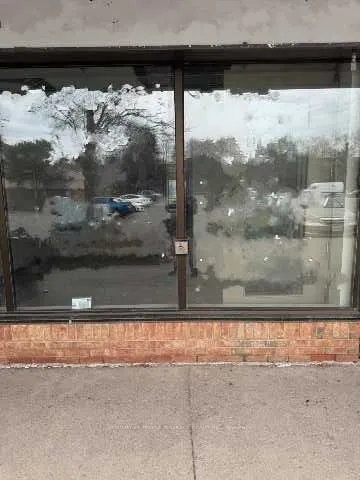 255 Dundas Street W, #6B